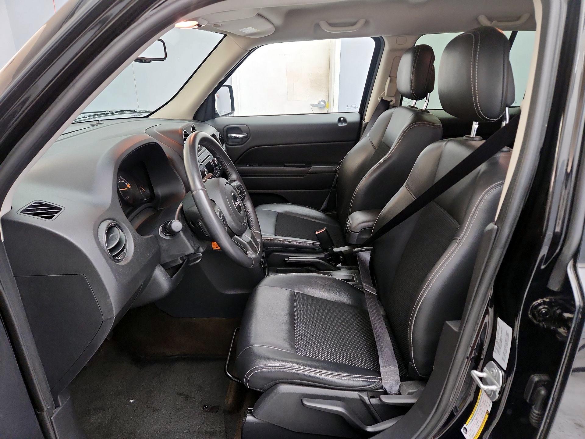 Thumbnail: 2016 Jeep Patriot - 11