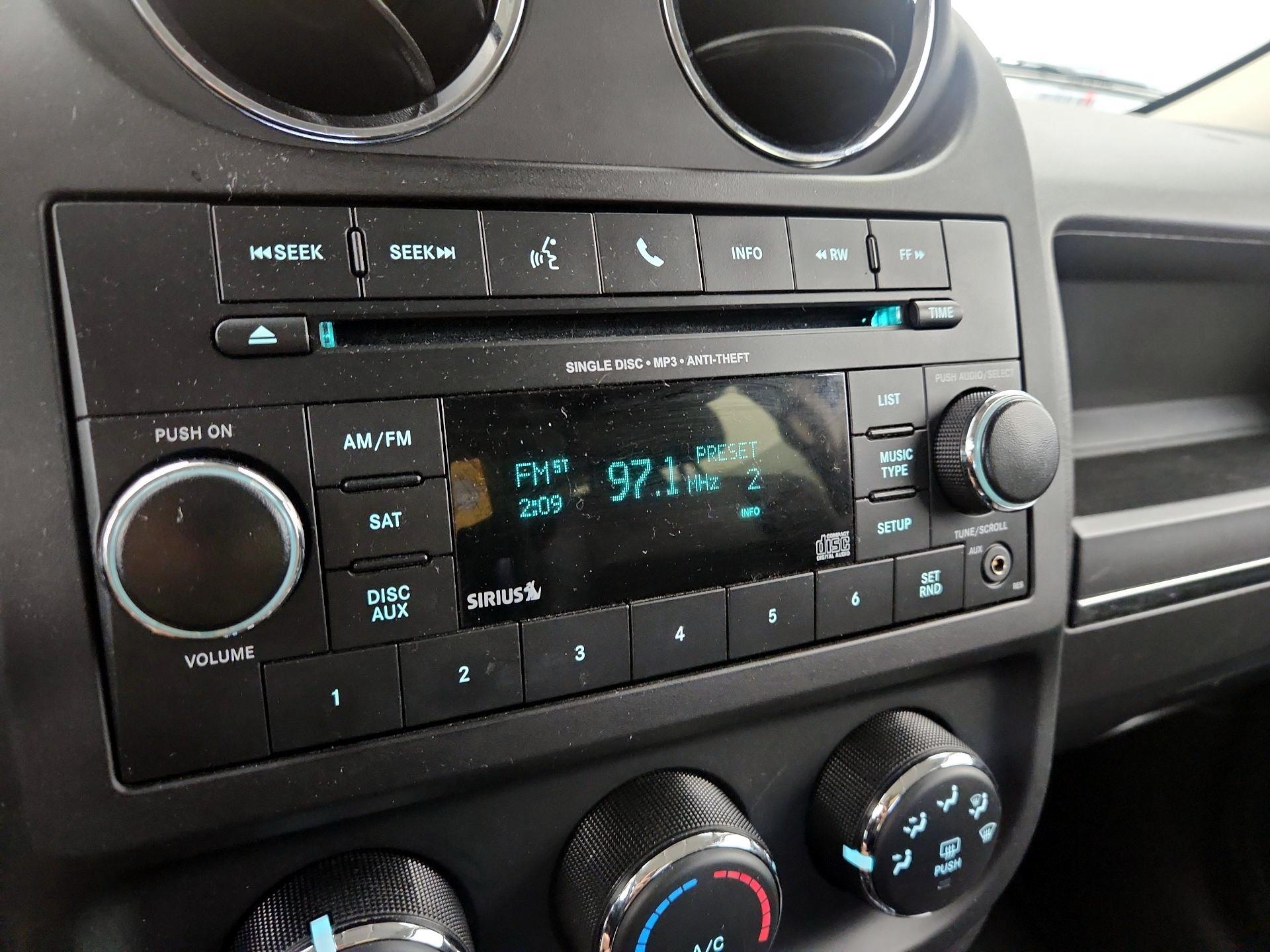 Thumbnail: 2016 Jeep Patriot - 13