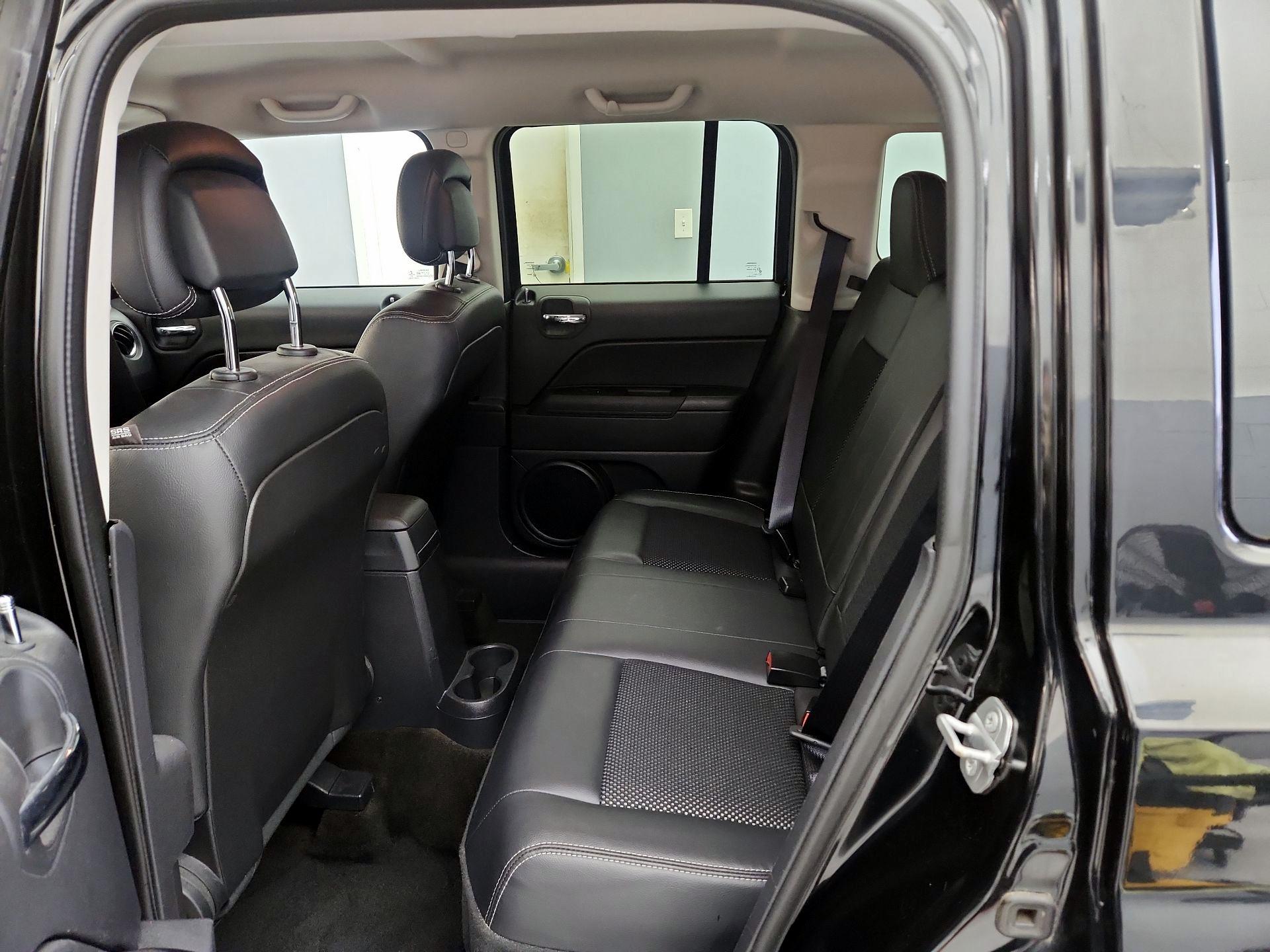 Thumbnail: 2016 Jeep Patriot - 16