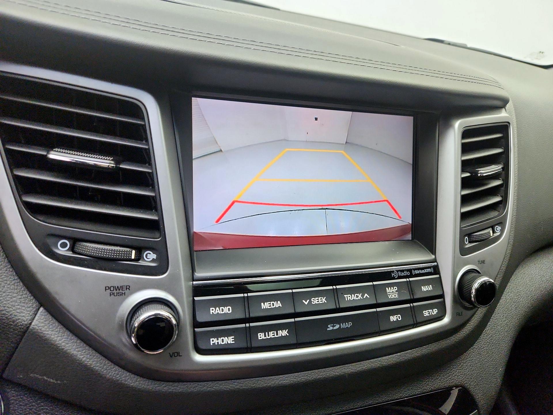 Thumbnail: 2016 Hyundai Tucson - 15