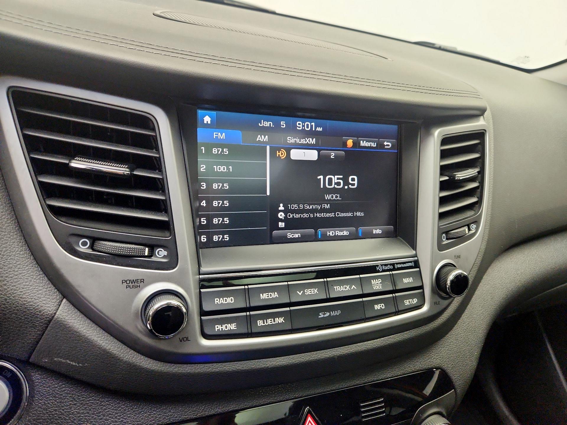 Thumbnail: 2016 Hyundai Tucson - 16