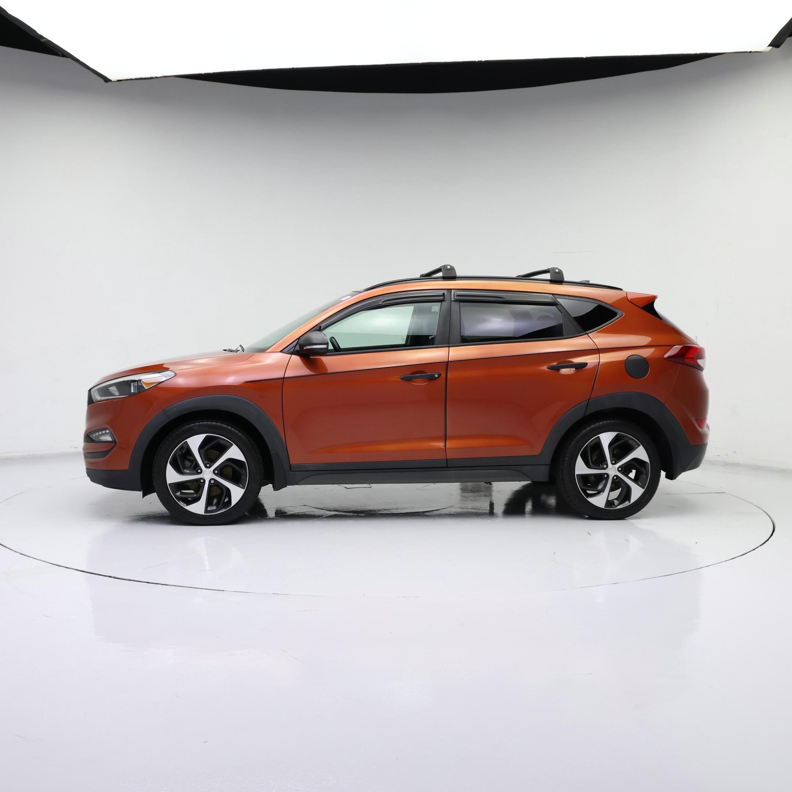 Thumbnail: 2016 Hyundai Tucson - 3