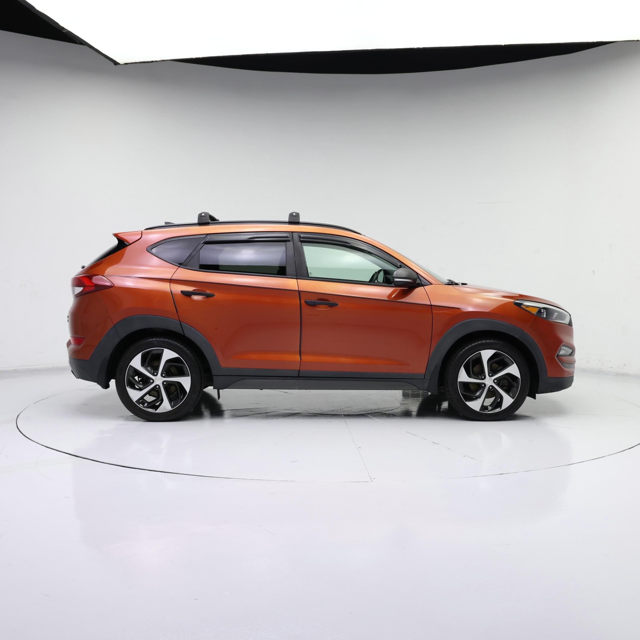 Thumbnail: 2016 Hyundai Tucson - 7