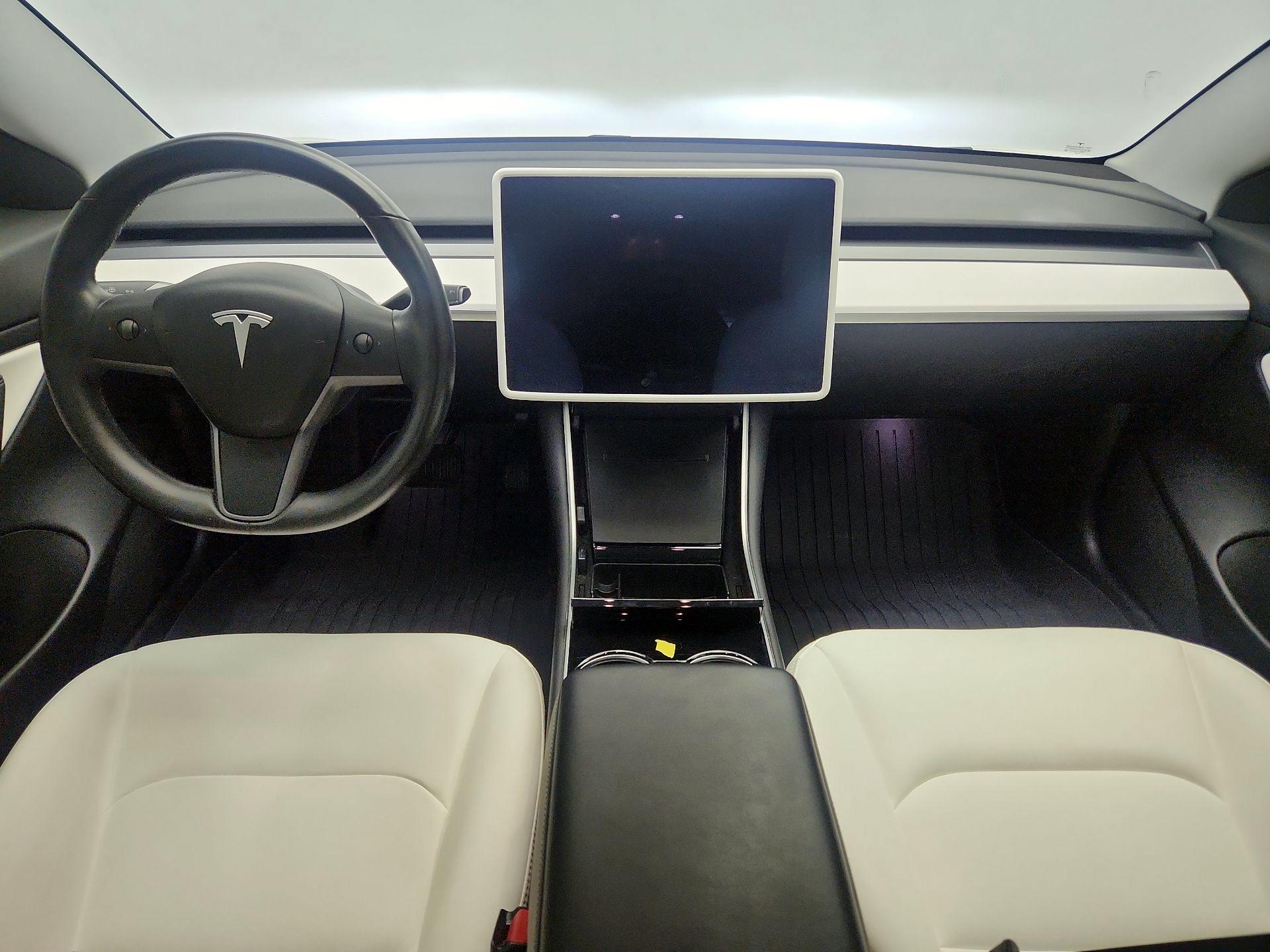 Thumbnail: 2019 Tesla Model 3 - 9