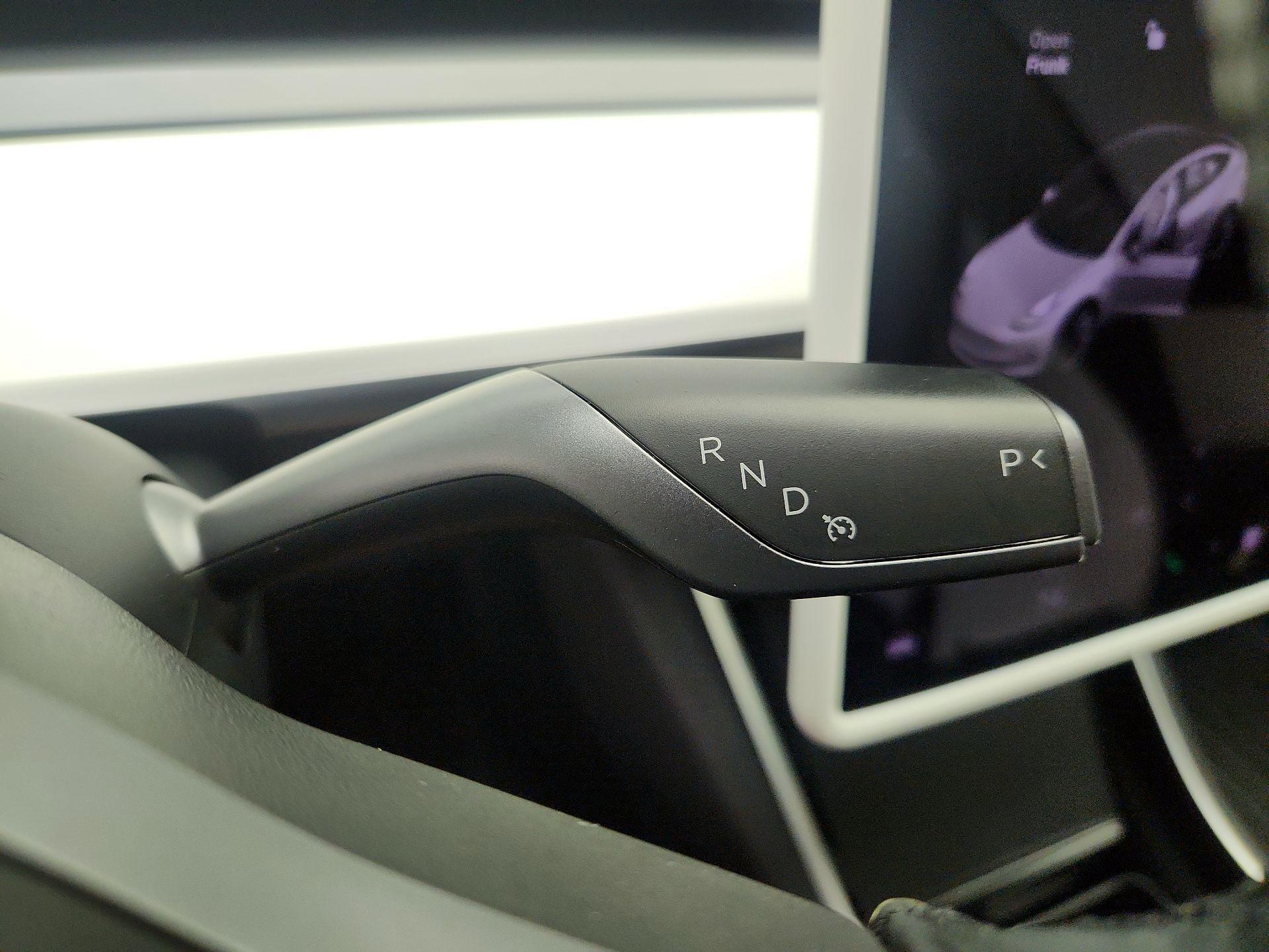 Thumbnail: 2019 Tesla Model 3 - 17