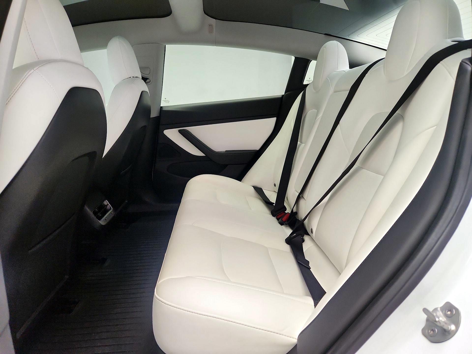 Thumbnail: 2019 Tesla Model 3 - 18