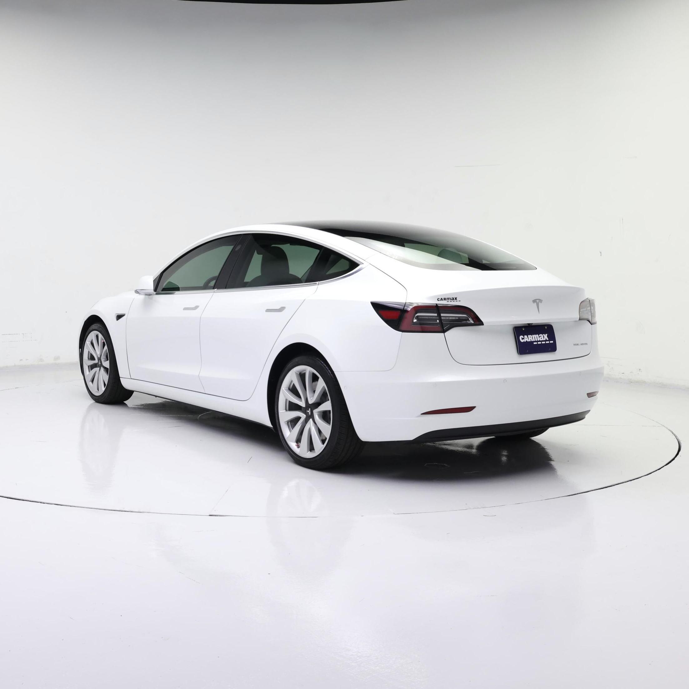 Thumbnail: 2019 Tesla Model 3 - 2