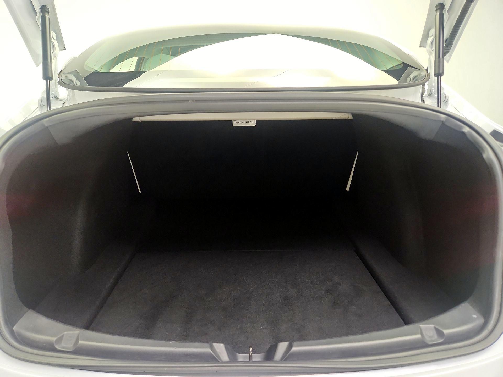 Thumbnail: 2019 Tesla Model 3 - 19