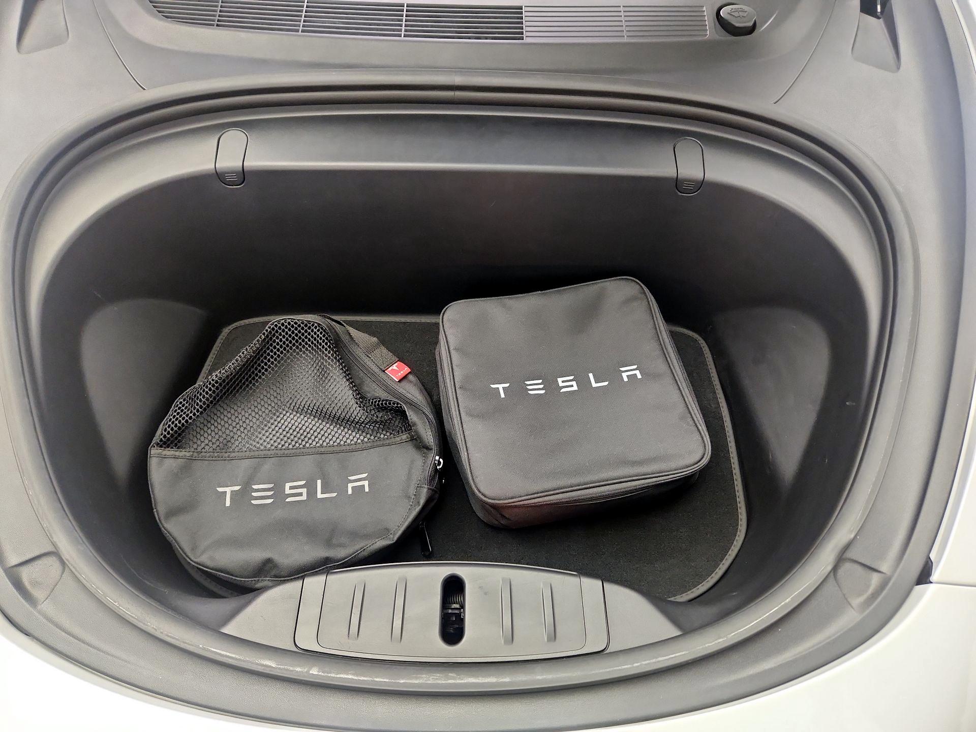 Thumbnail: 2019 Tesla Model 3 - 20