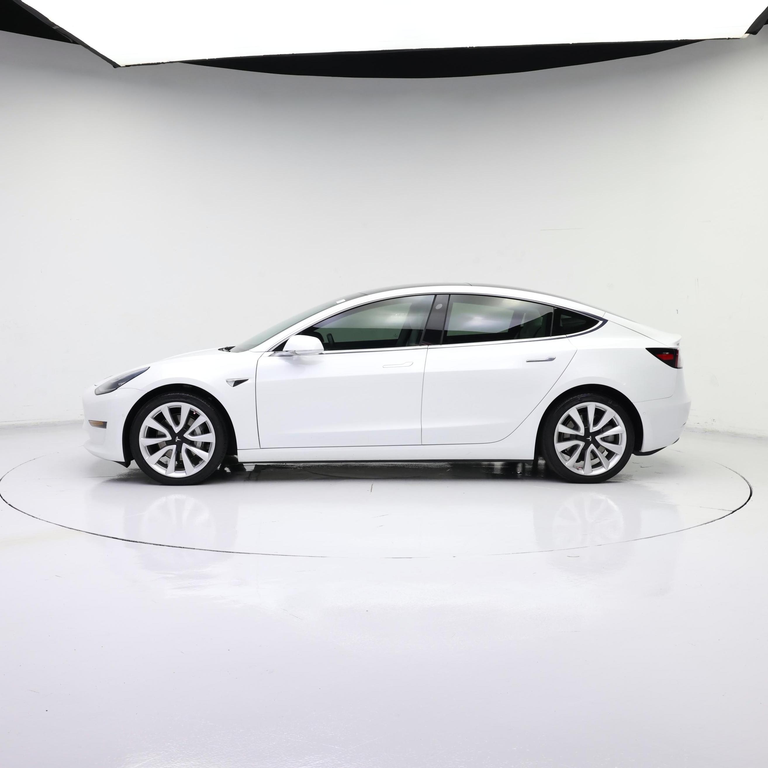 Thumbnail: 2019 Tesla Model 3 - 3