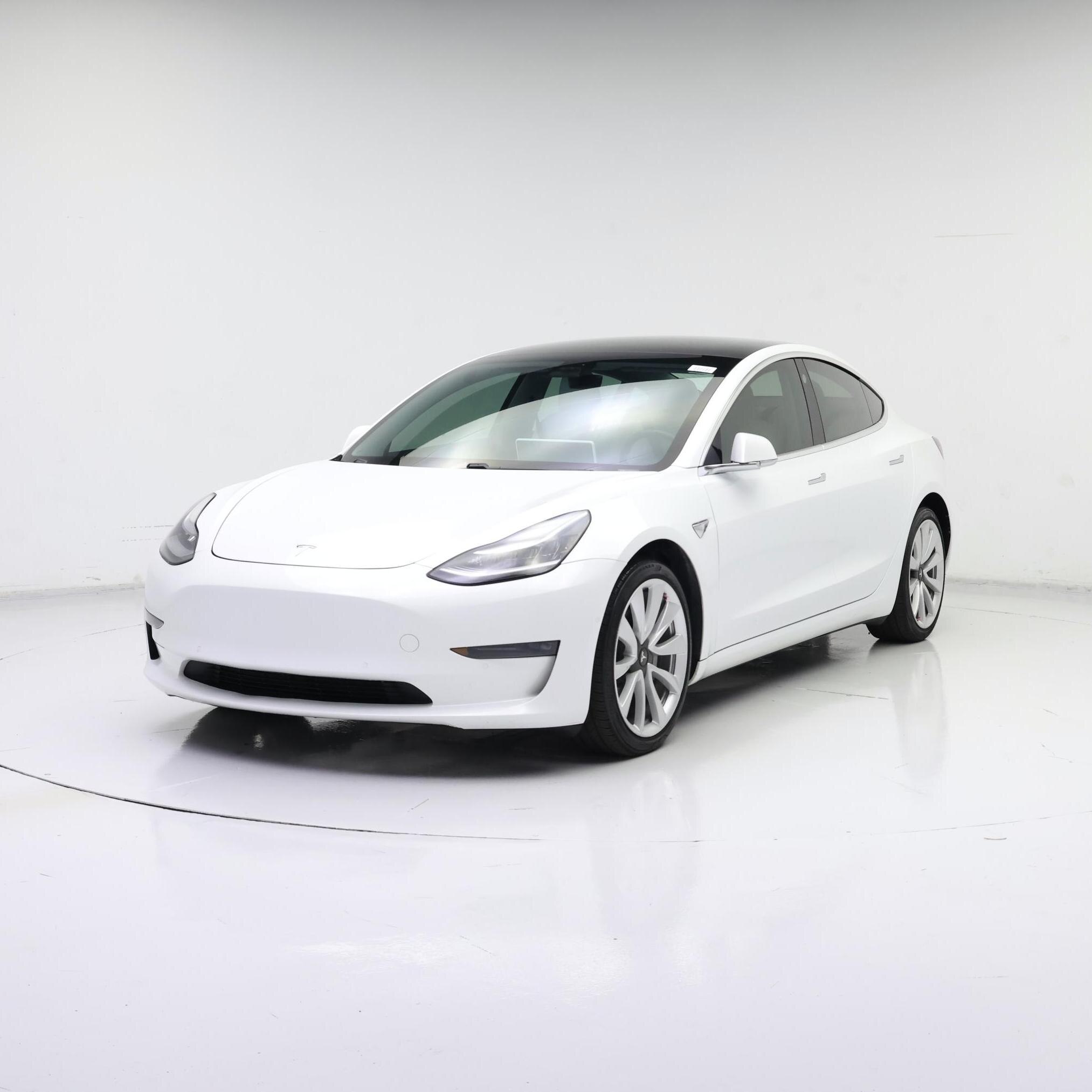 Thumbnail: 2019 Tesla Model 3 - 4