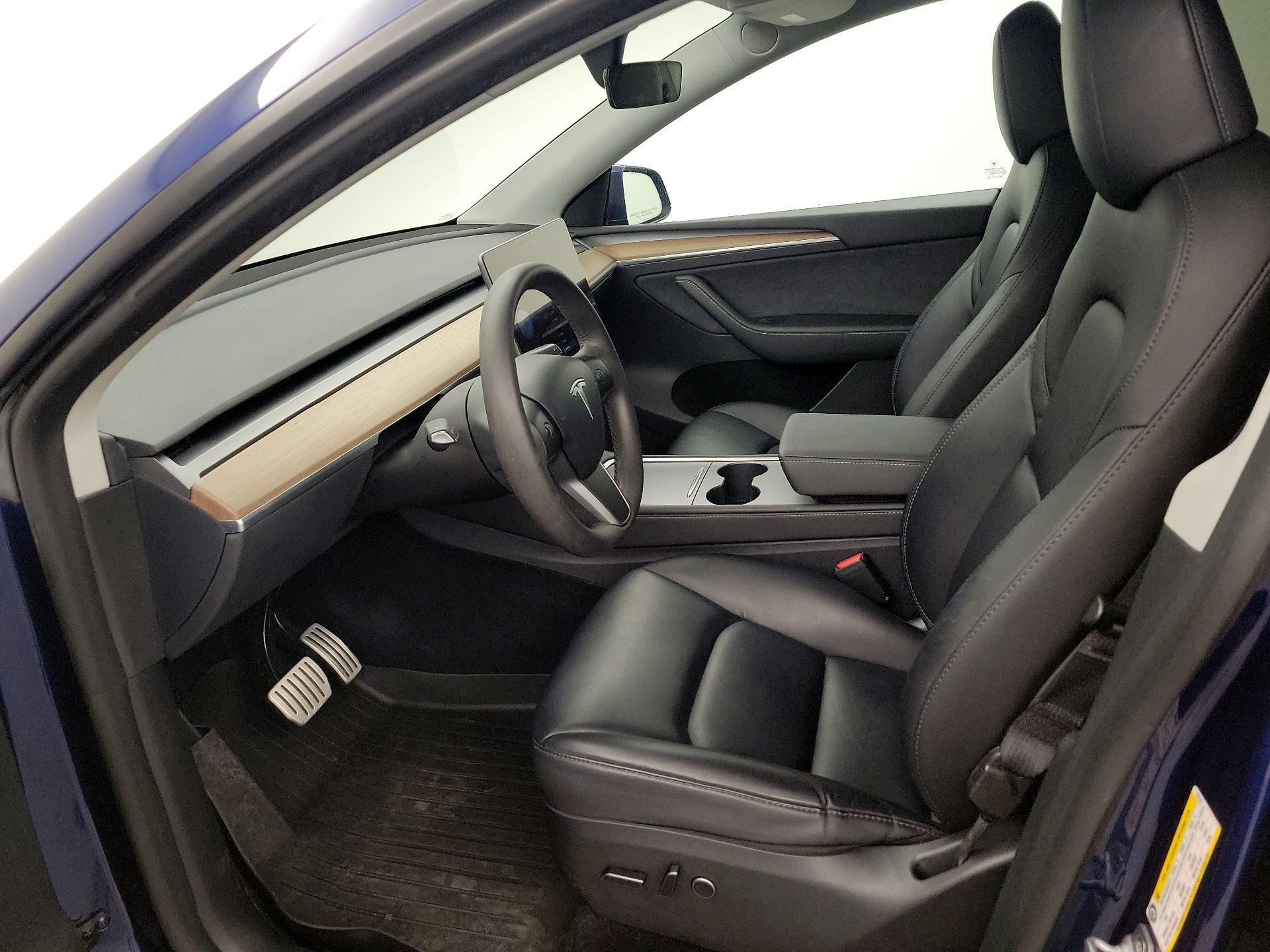 Thumbnail: 2023 Tesla Model Y - 11