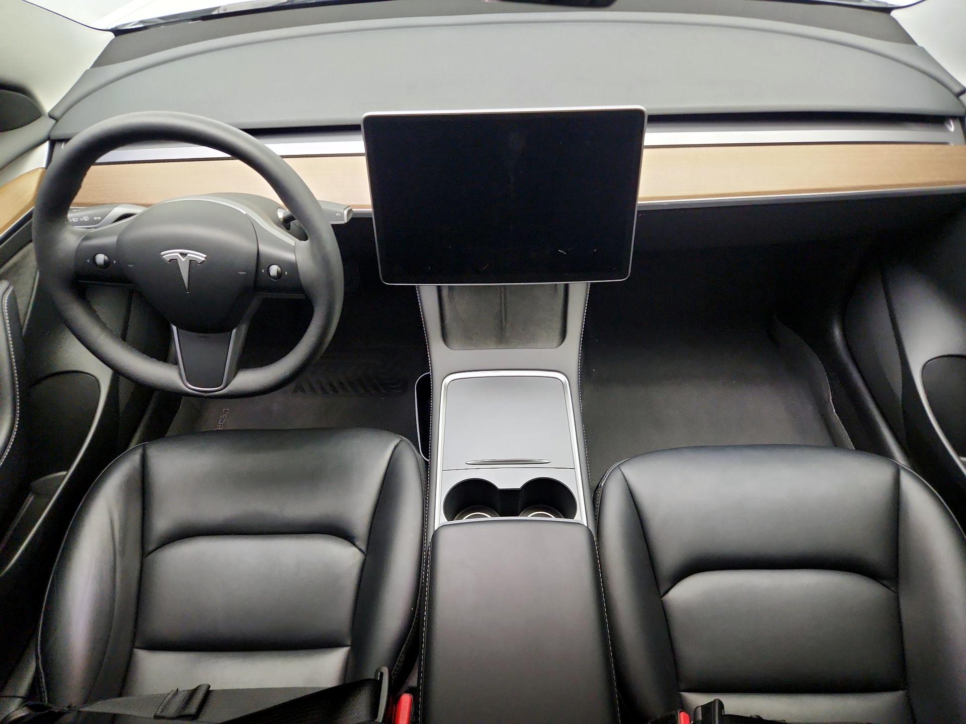 Thumbnail: 2023 Tesla Model 3 - 9