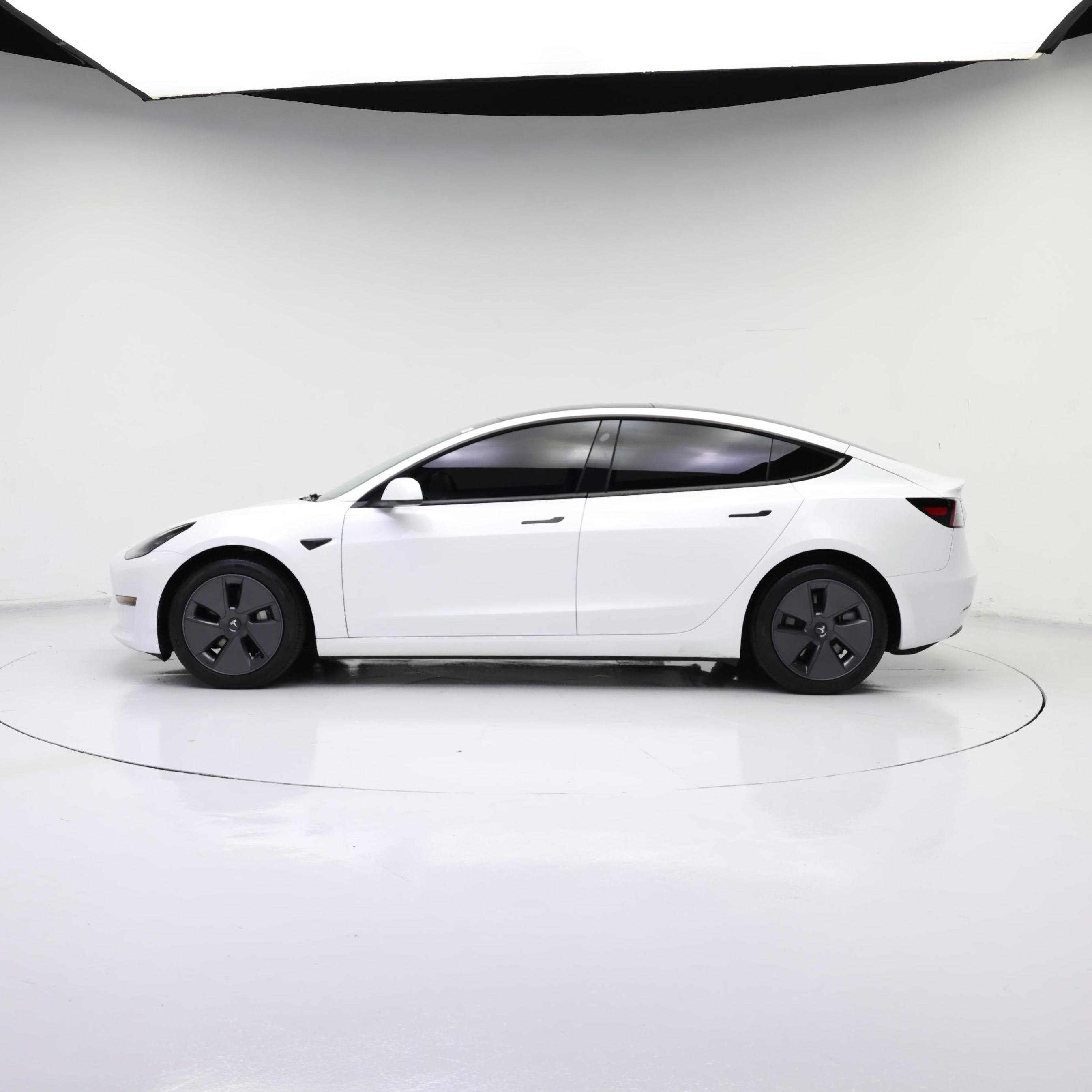 Thumbnail: 2023 Tesla Model 3 - 3