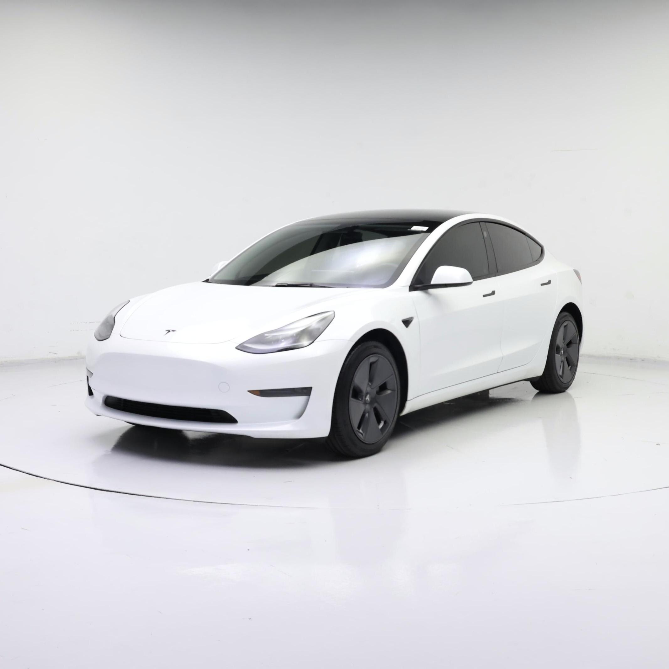Thumbnail: 2023 Tesla Model 3 - 4
