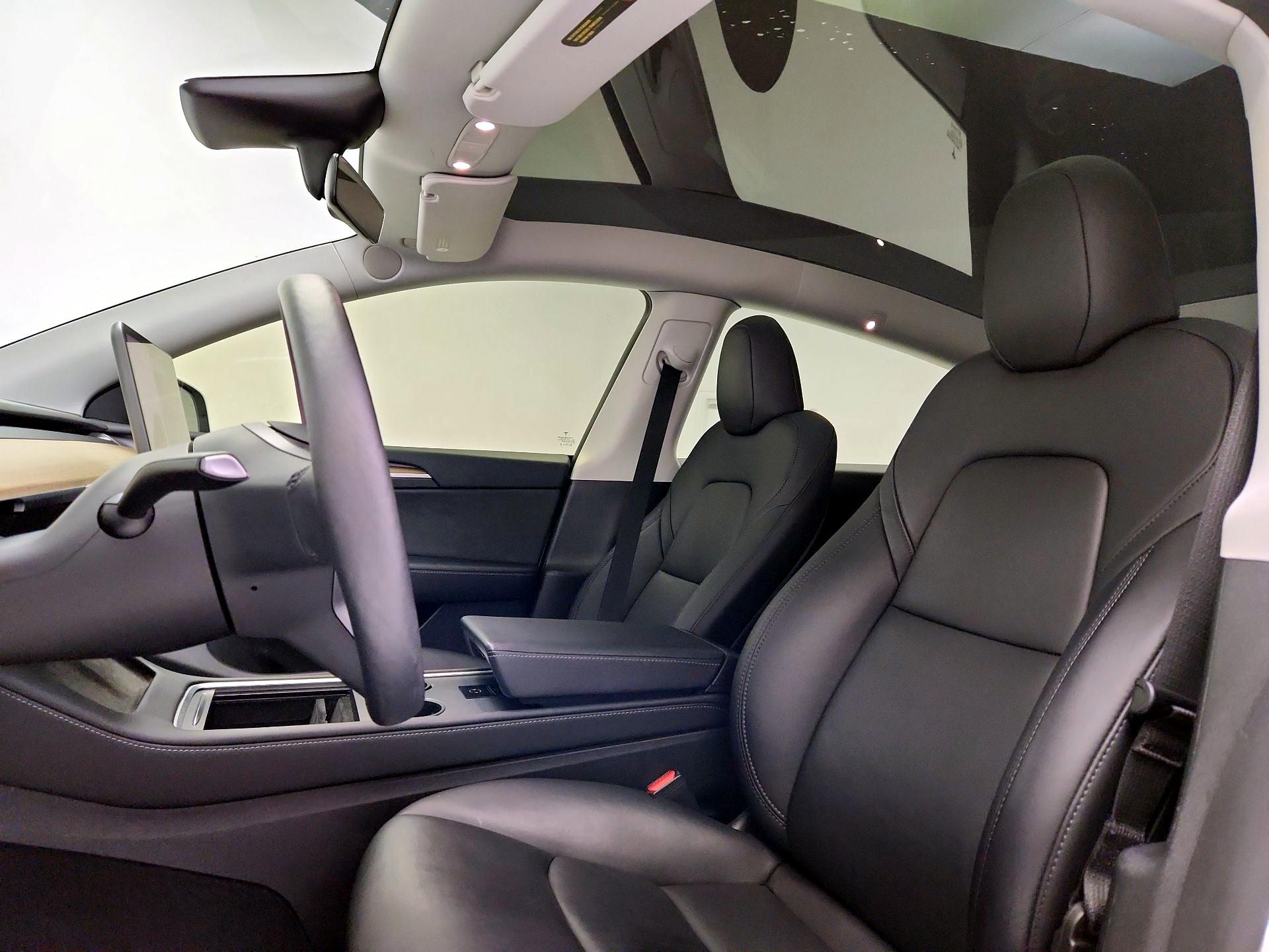 Thumbnail: 2023 Tesla Model Y - 20