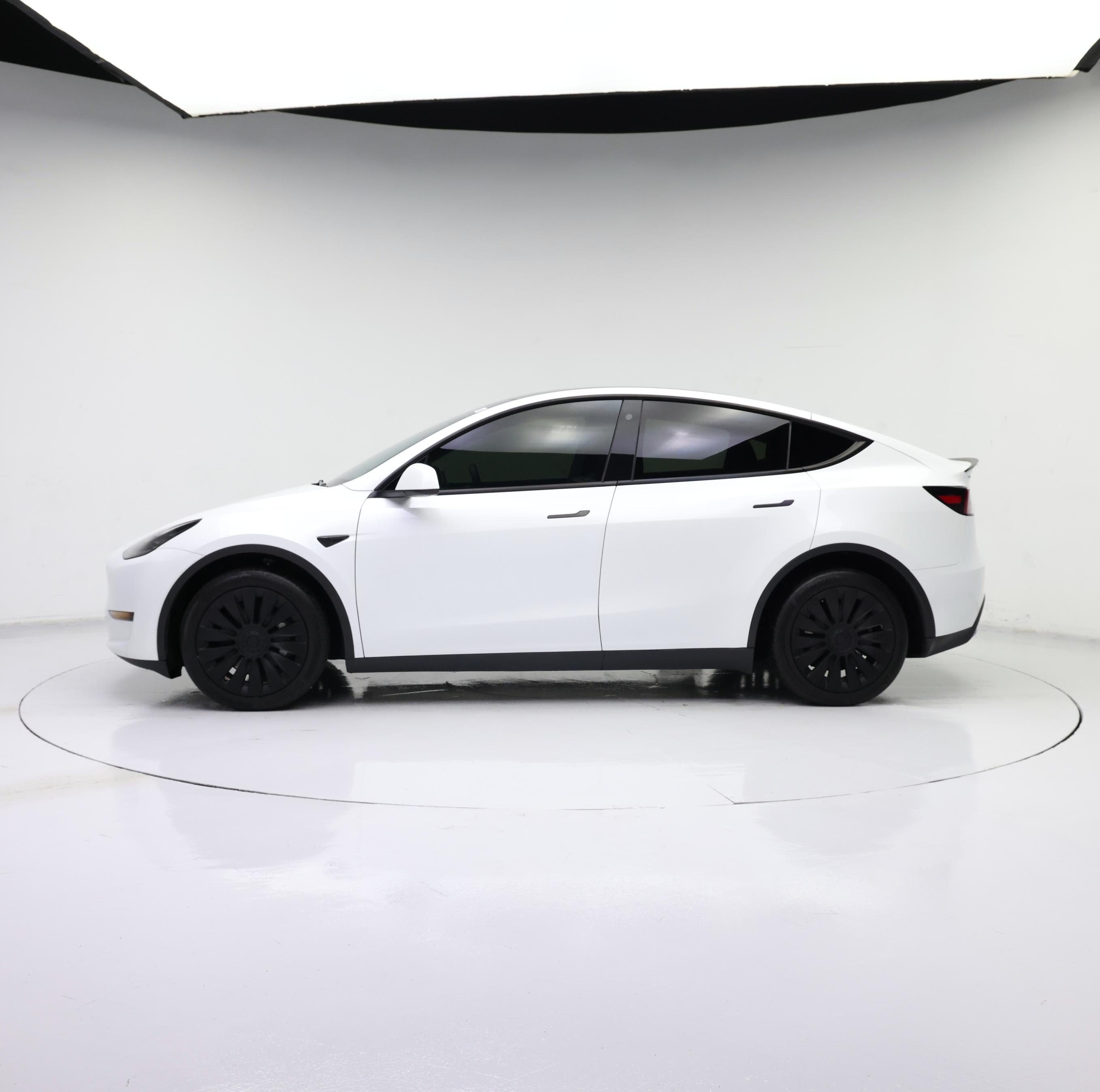 Thumbnail: 2023 Tesla Model Y - 3