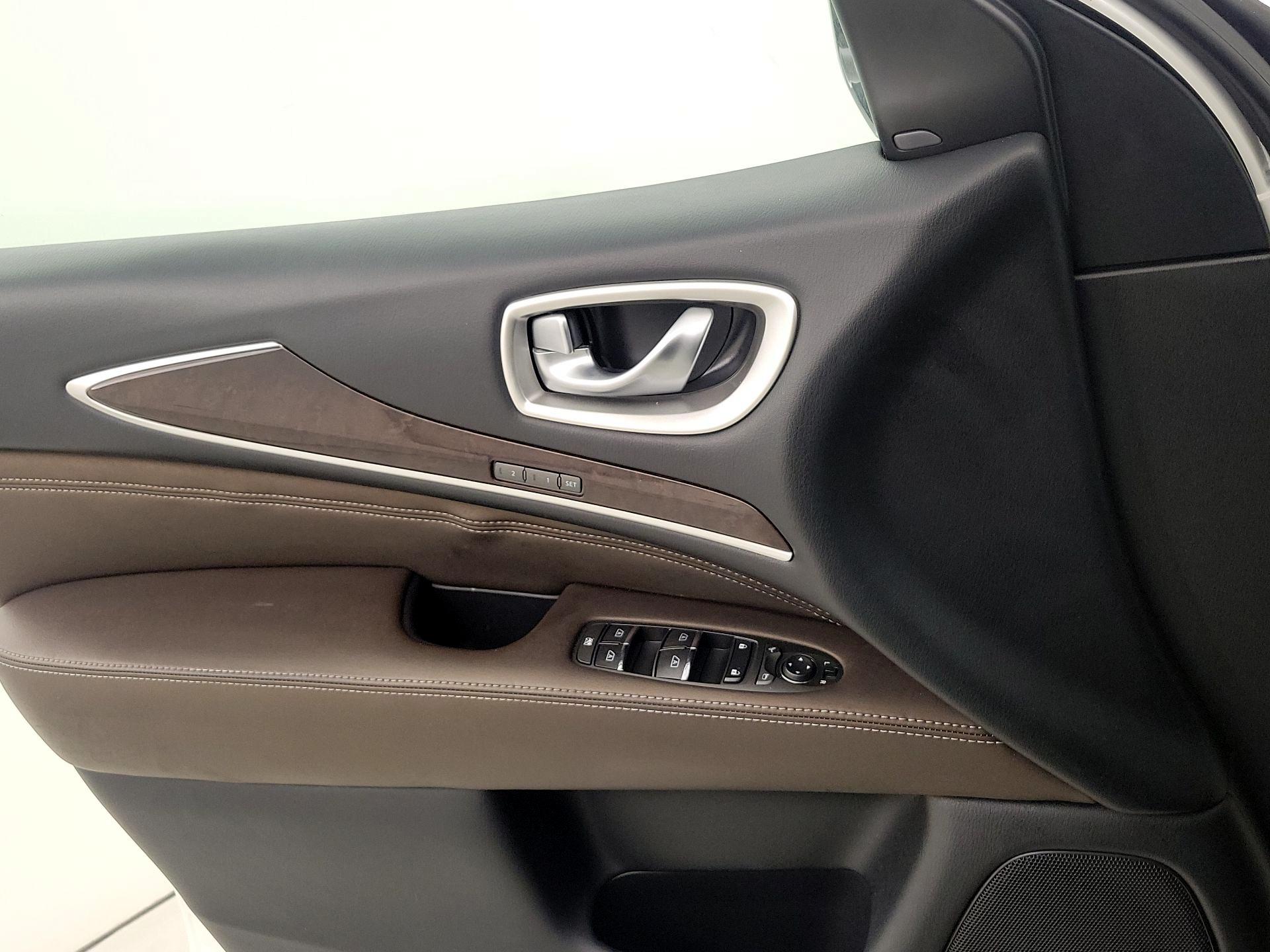 Thumbnail: 2019 INFINITI QX60 - 12