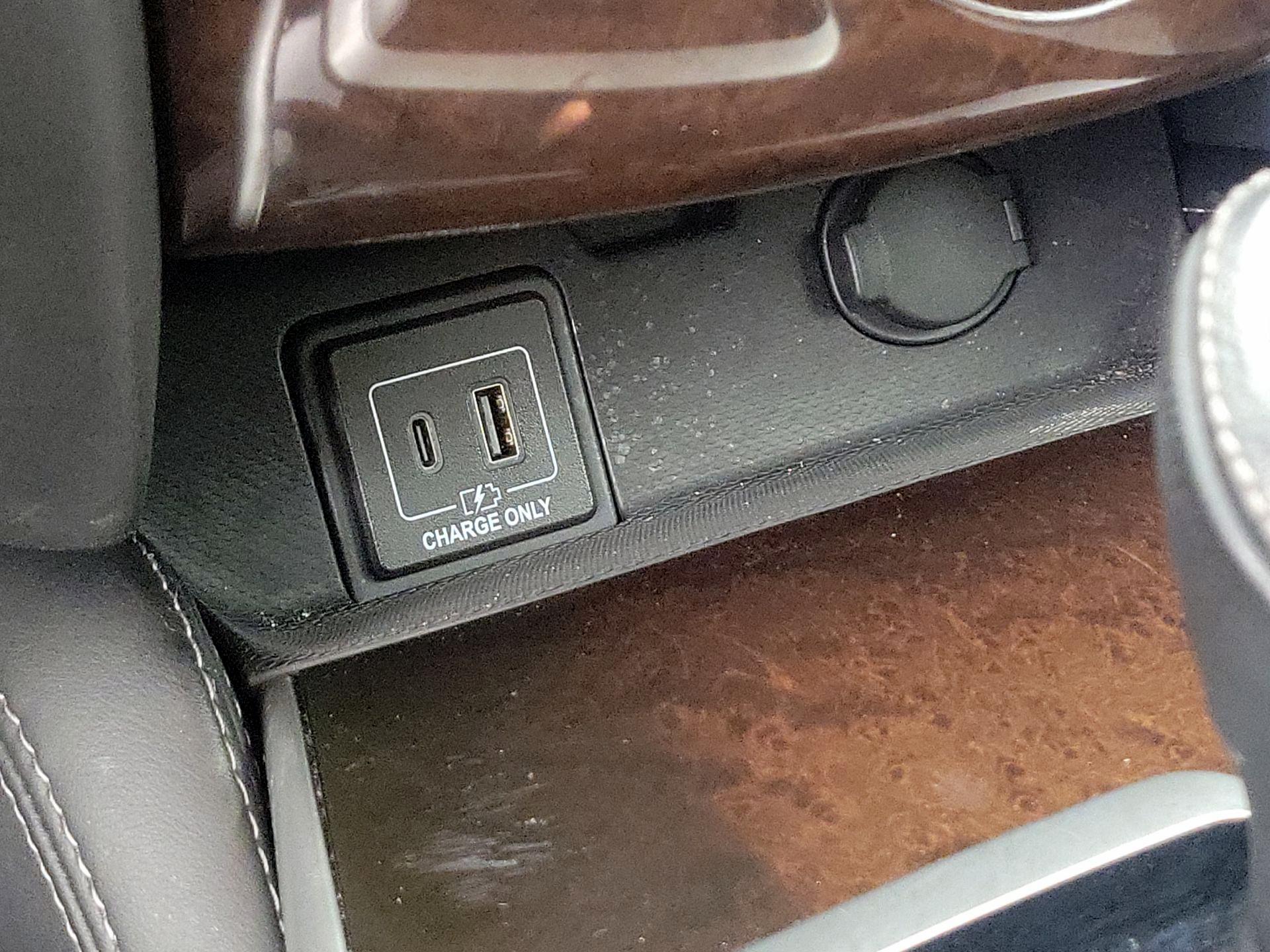 Thumbnail: 2019 INFINITI QX60 - 19