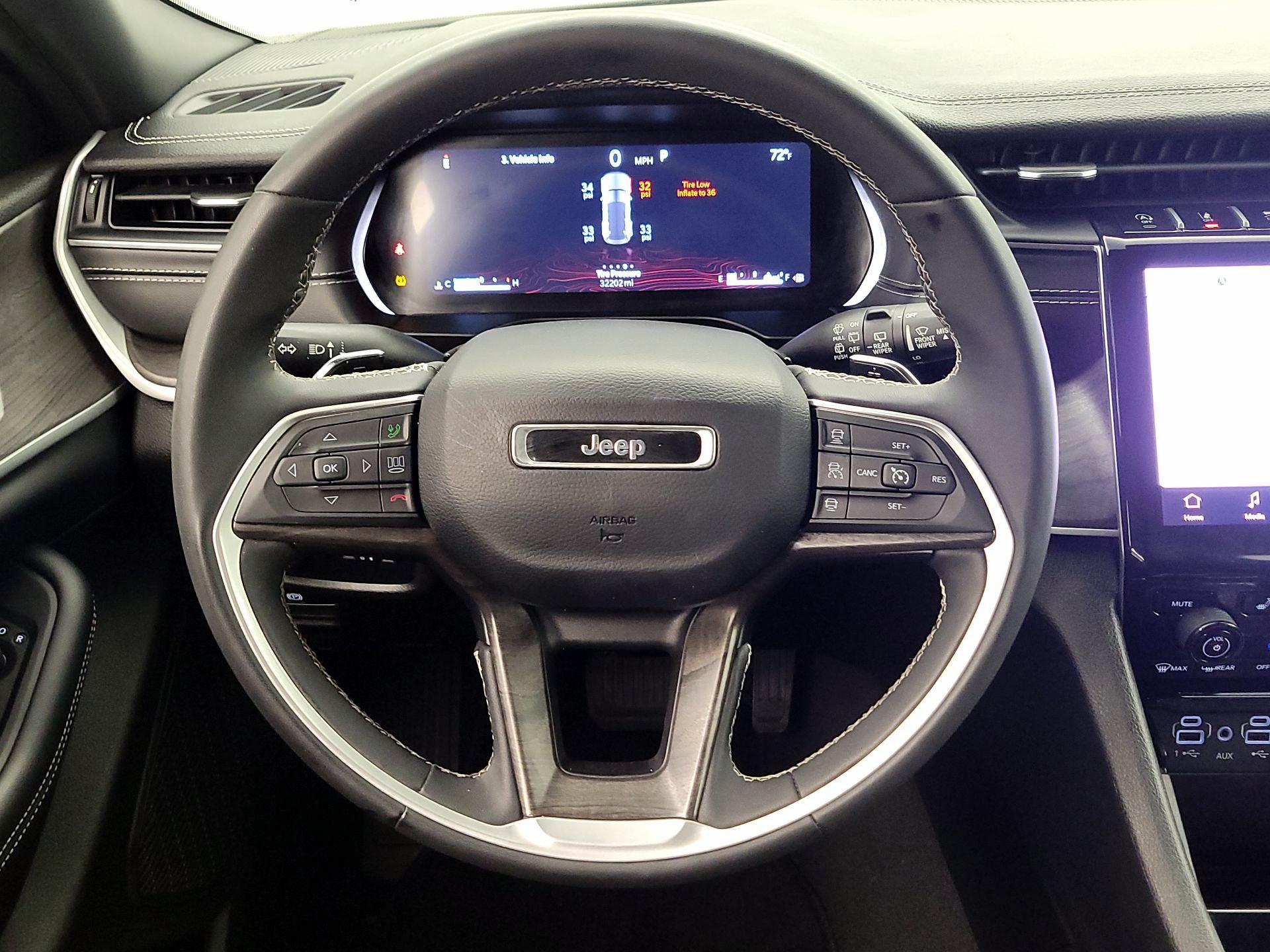 Thumbnail: 2024 Jeep Grand Cherokee - 10