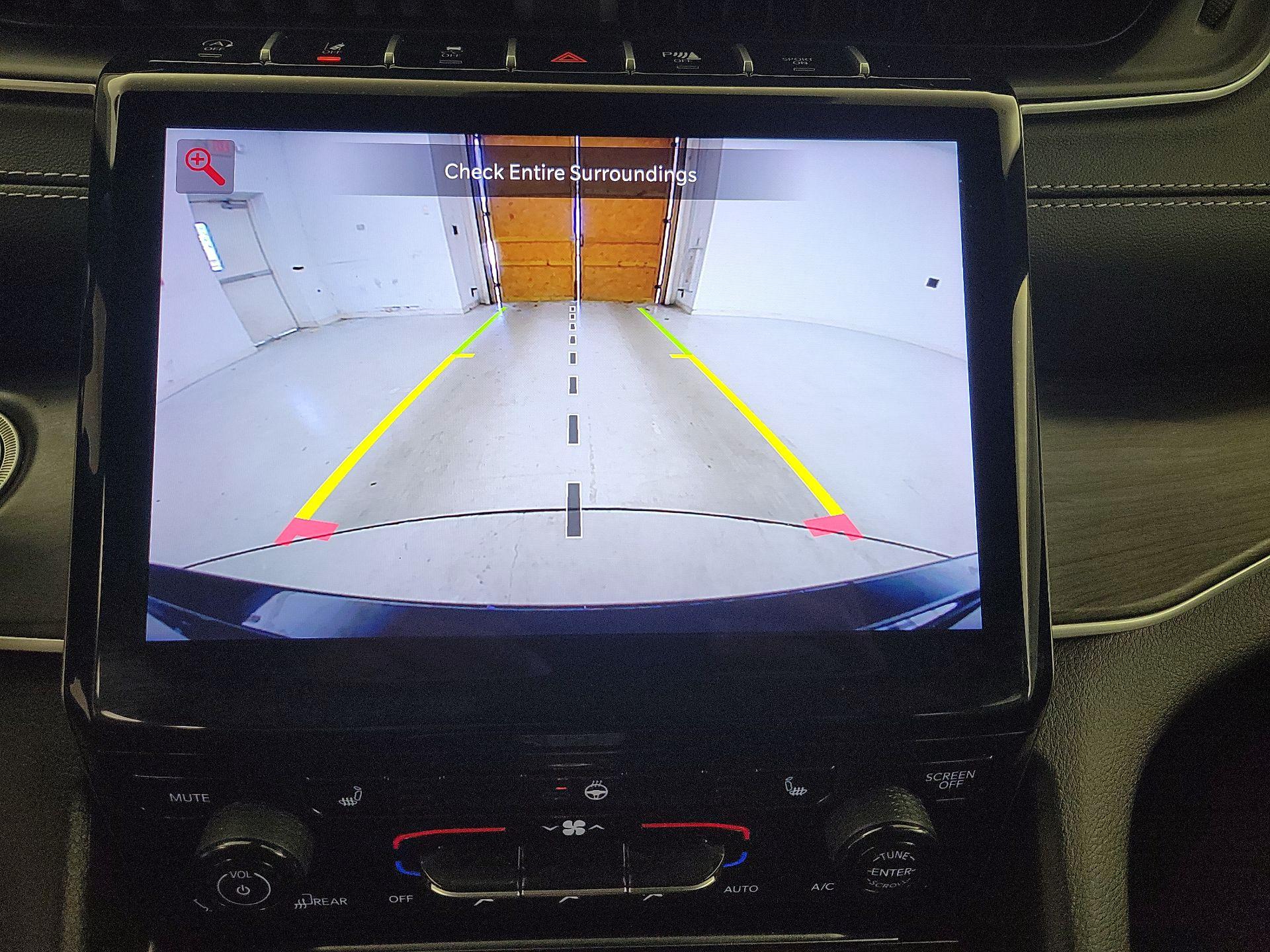 Thumbnail: 2024 Jeep Grand Cherokee - 15