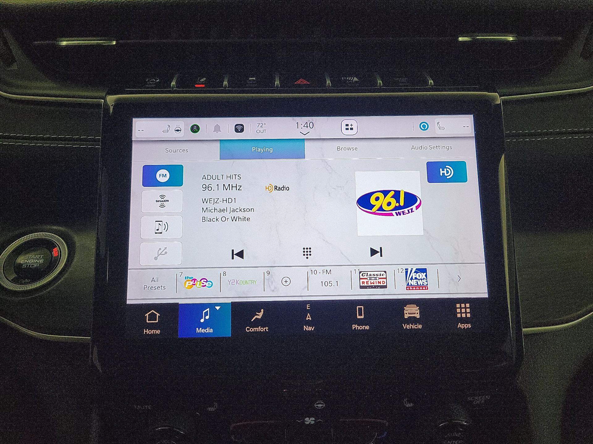 Thumbnail: 2024 Jeep Grand Cherokee - 16