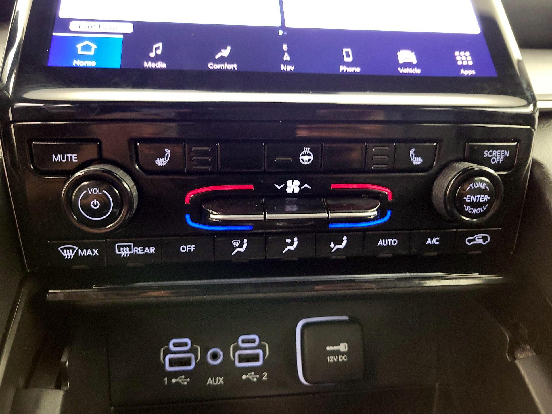 Thumbnail: 2024 Jeep Grand Cherokee - 17