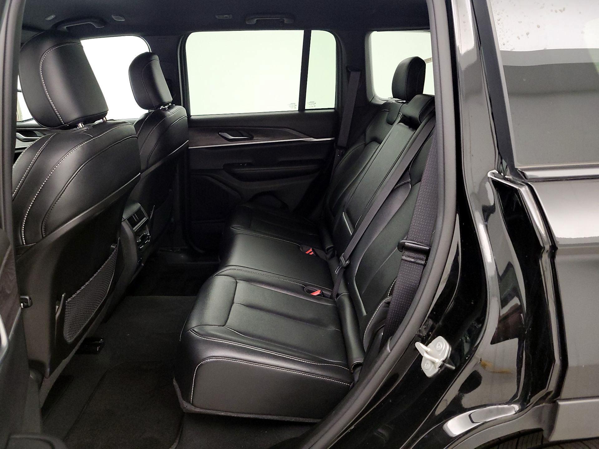 Thumbnail: 2024 Jeep Grand Cherokee - 20