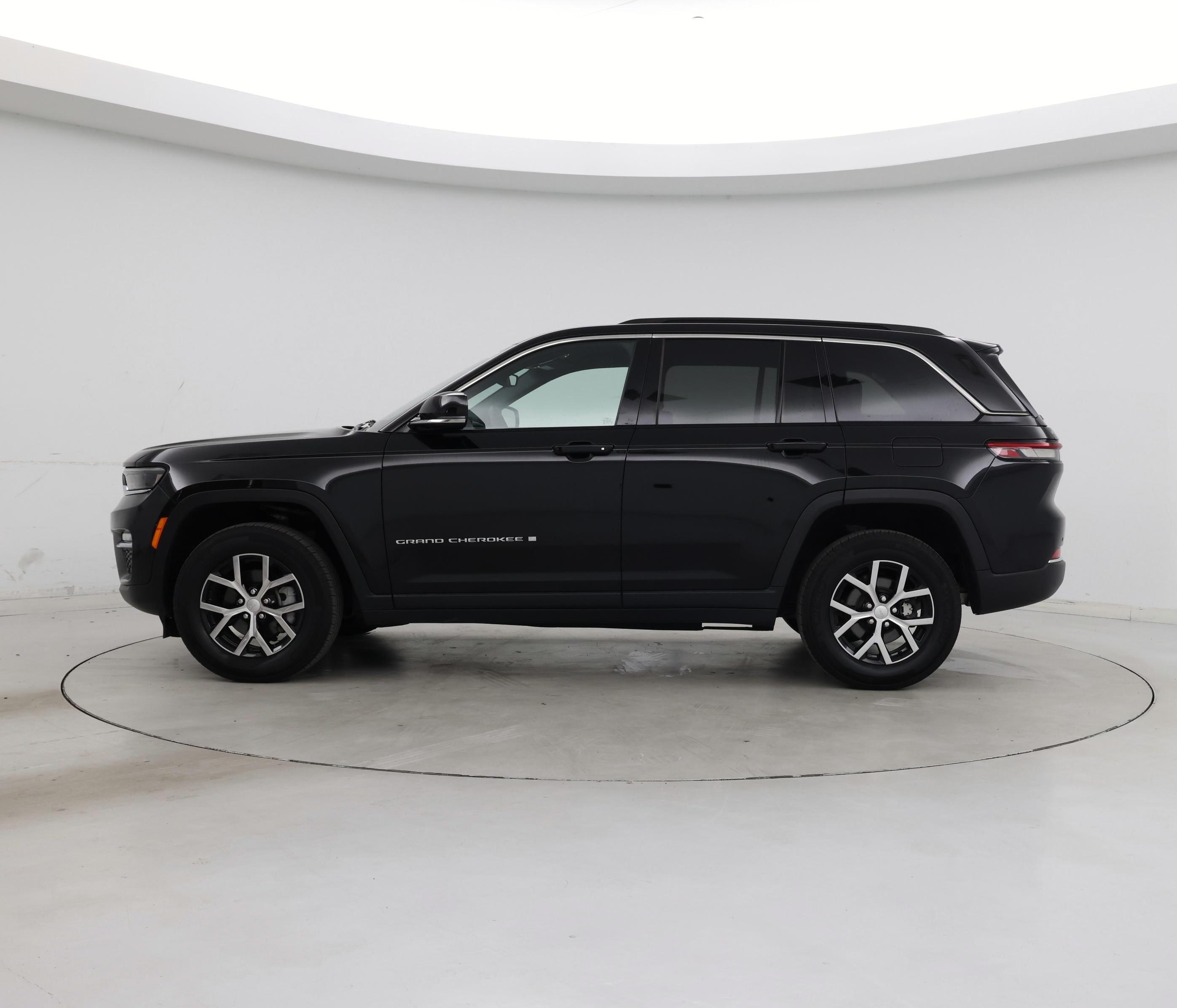 Thumbnail: 2024 Jeep Grand Cherokee - 3