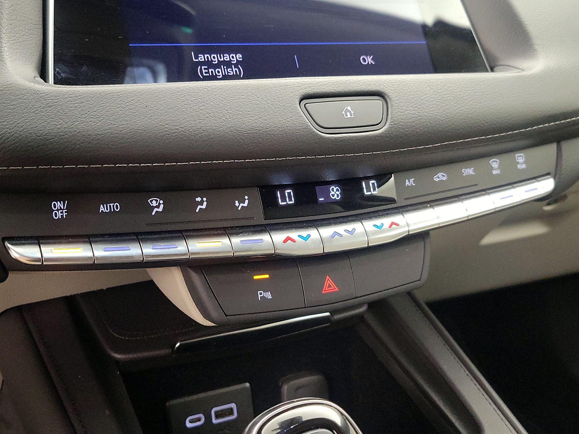 Thumbnail: 2023 Cadillac XT4 - 16