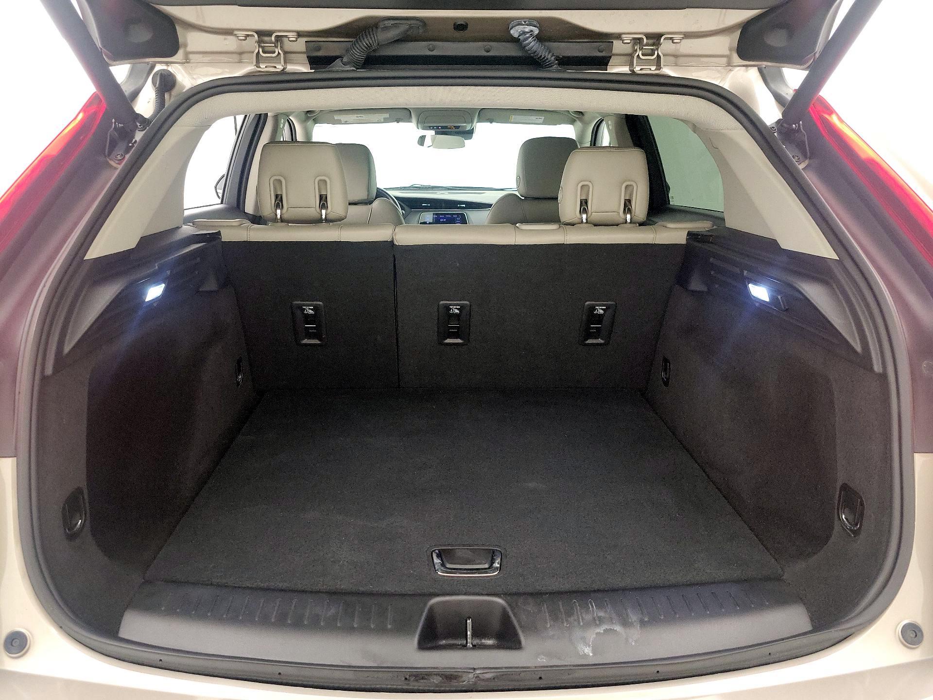 Thumbnail: 2023 Cadillac XT4 - 20