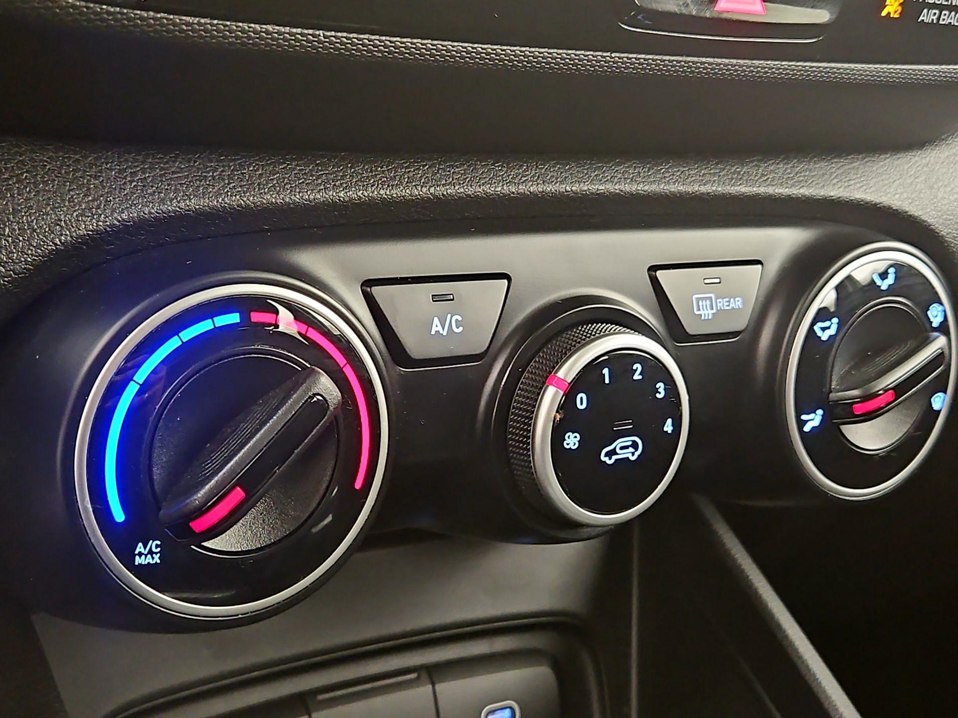 Thumbnail: 2024 Hyundai Venue - 16