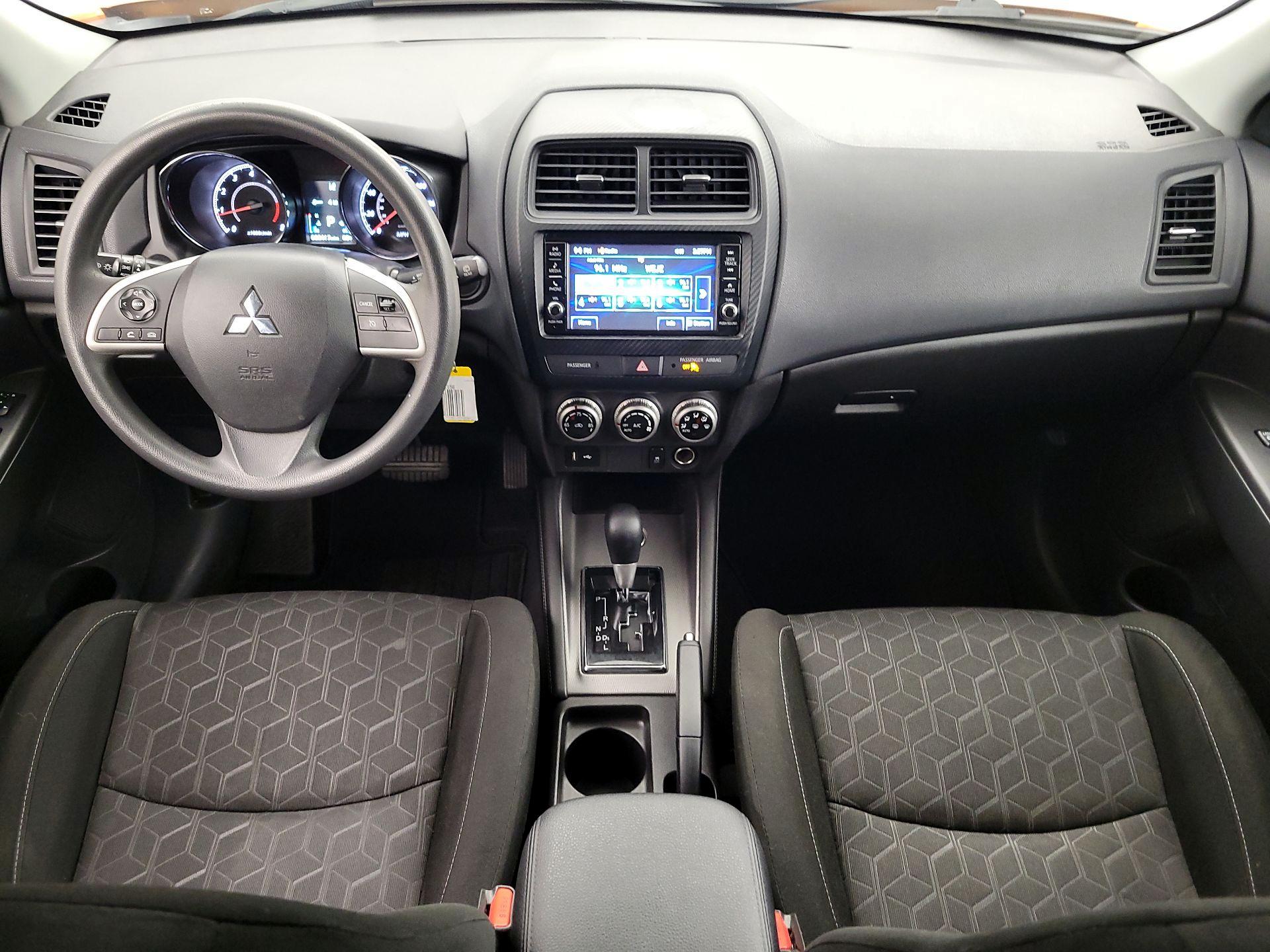 Thumbnail: 2021 Mitsubishi Outlander Sport - 9