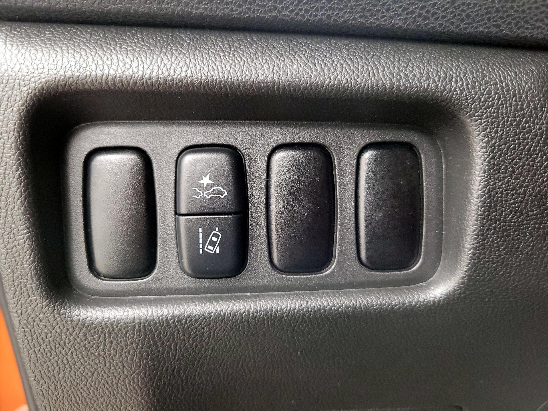 Thumbnail: 2021 Mitsubishi Outlander Sport - 13