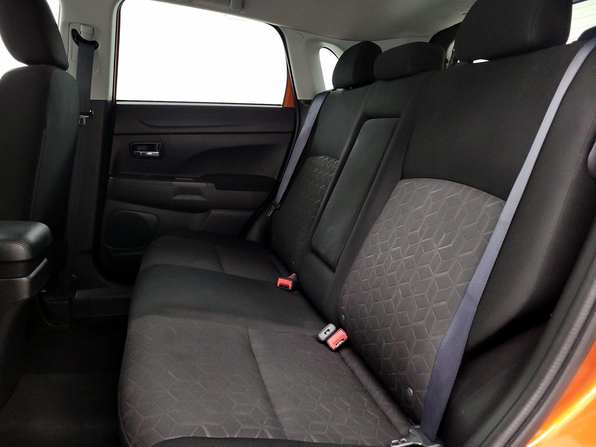 Thumbnail: 2021 Mitsubishi Outlander Sport - 19