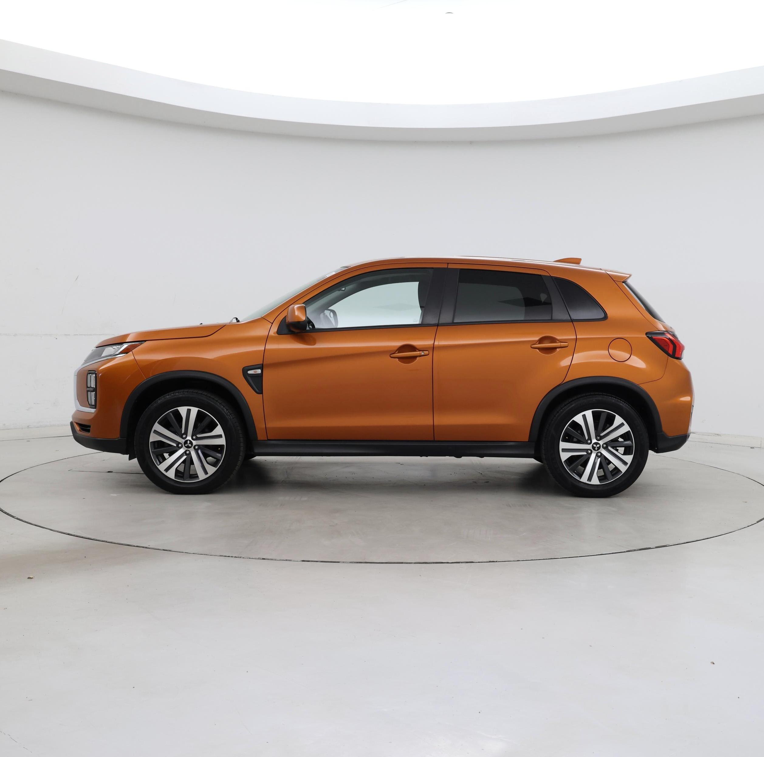 Thumbnail: 2021 Mitsubishi Outlander Sport - 3