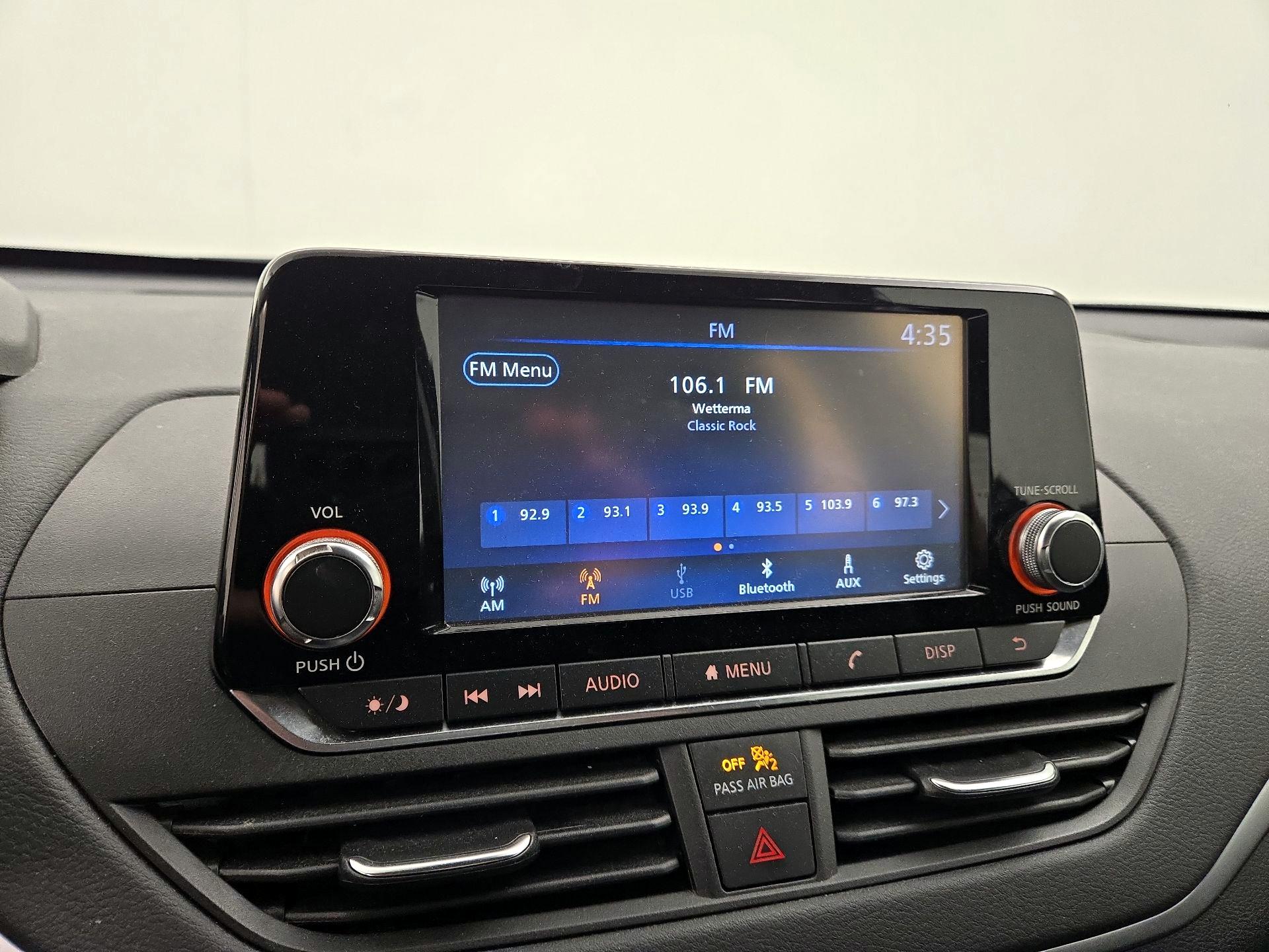 Thumbnail: 2021 Nissan Altima - 15