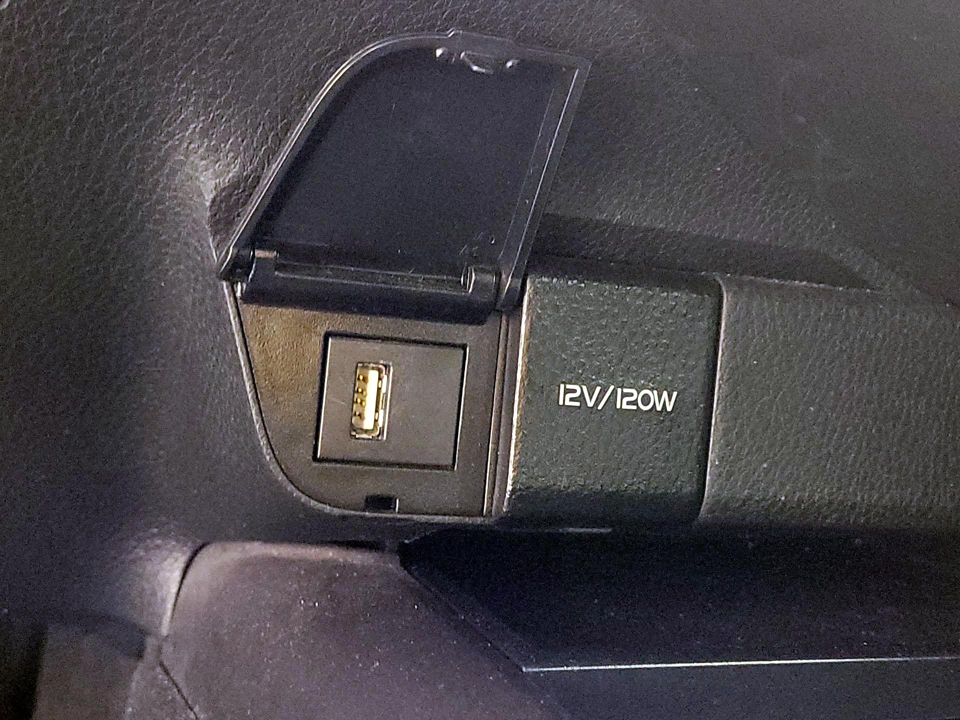 Thumbnail: 2023 Toyota Camry - 18