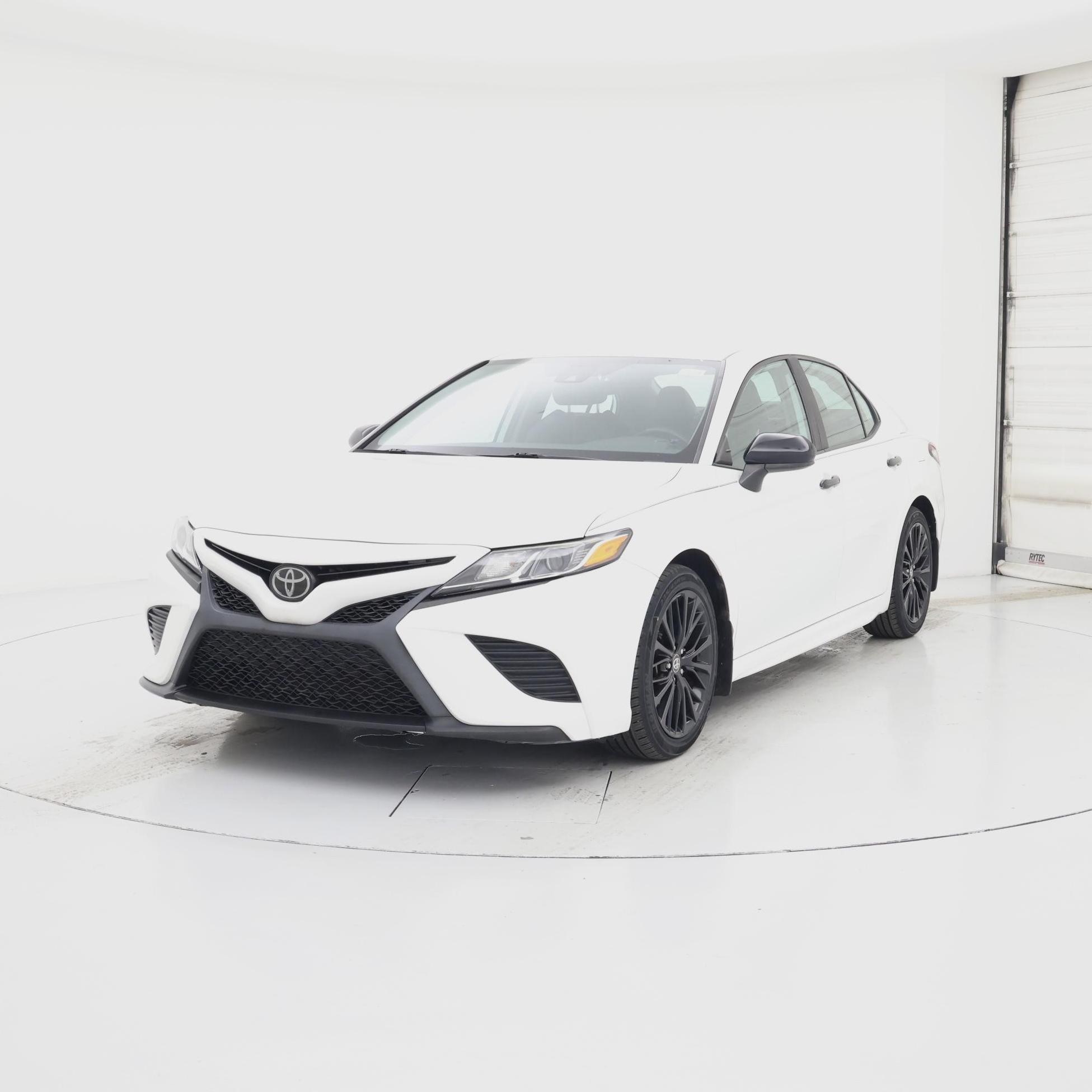 Thumbnail: 2020 Toyota Camry - 4