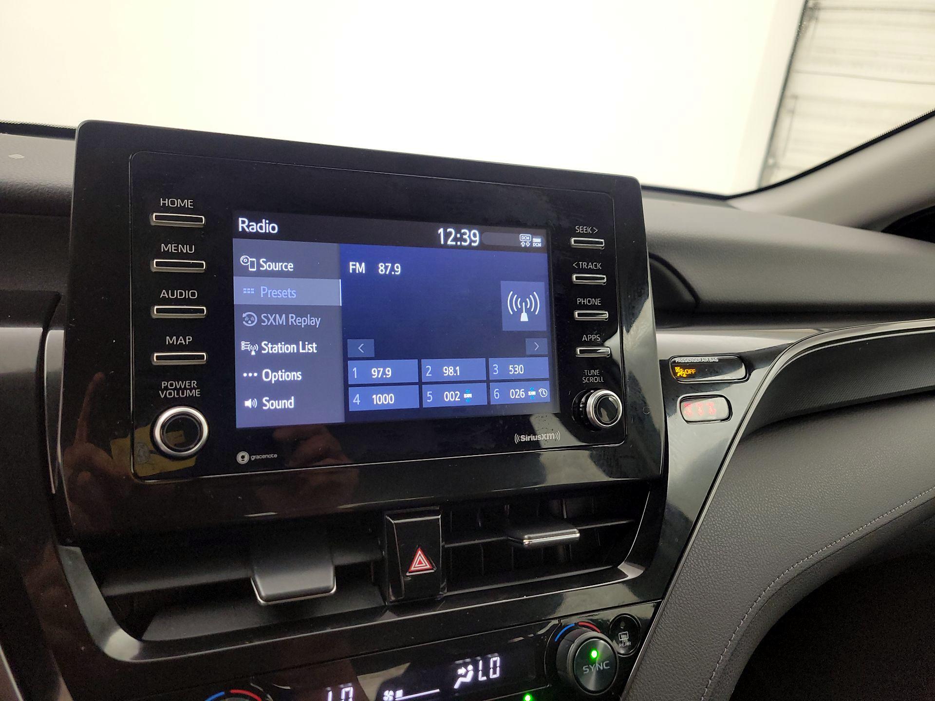 Thumbnail: 2022 Toyota Camry - 13