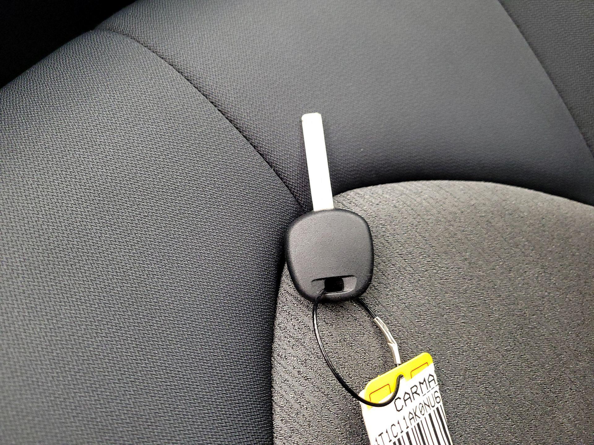 Thumbnail: 2022 Toyota Camry - 18