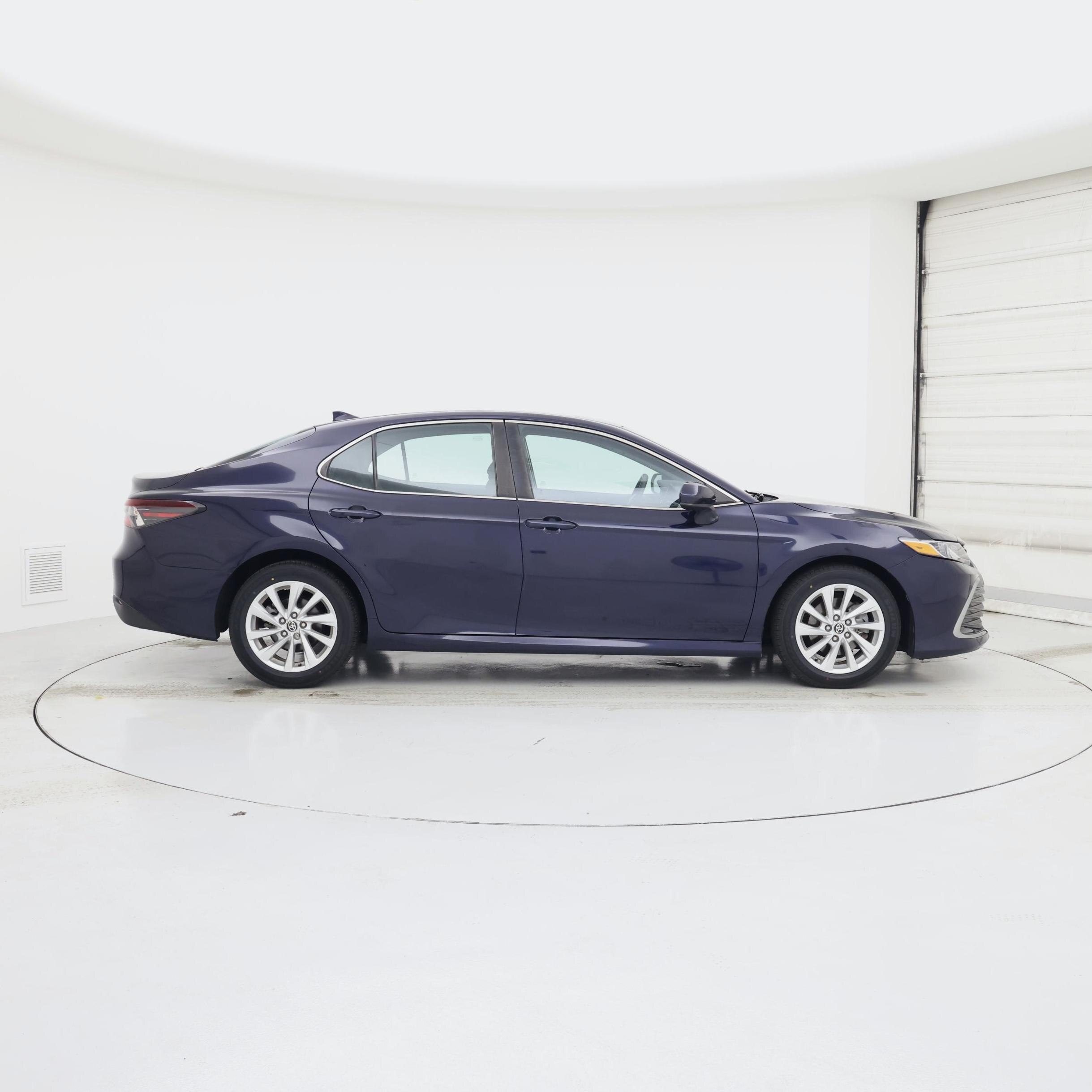 Thumbnail: 2022 Toyota Camry - 7