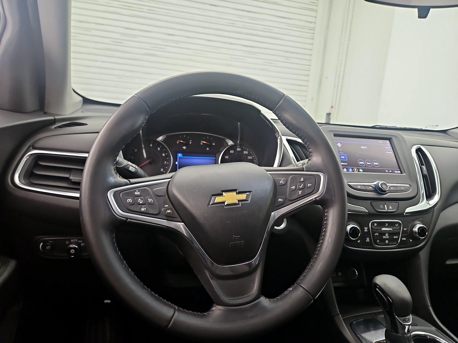 Thumbnail: 2022 Chevrolet Equinox - 10