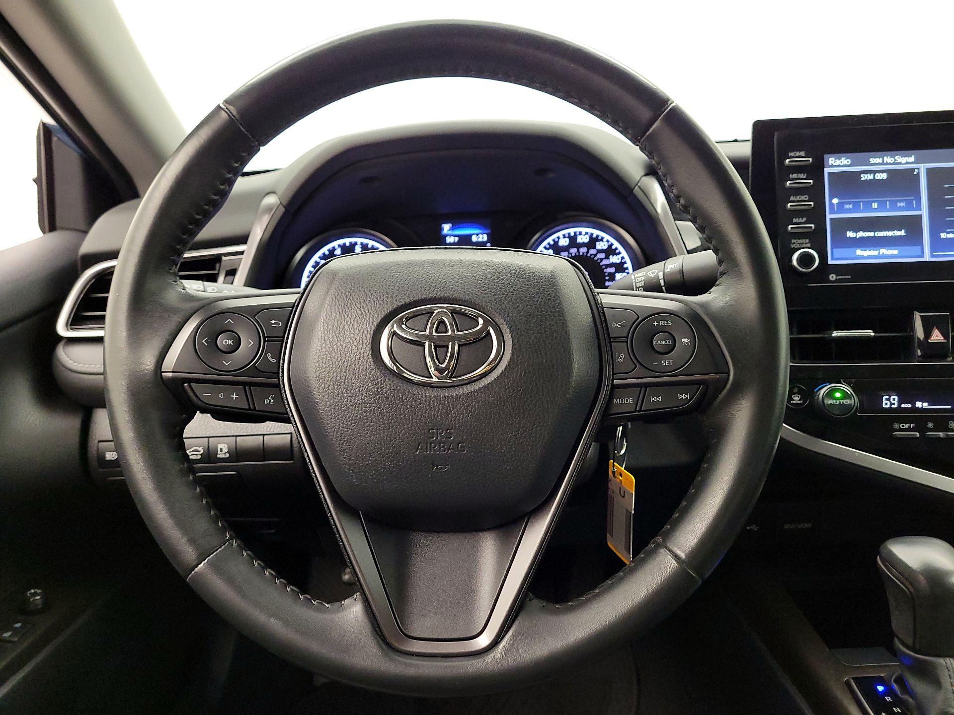 Thumbnail: 2023 Toyota Camry - 10