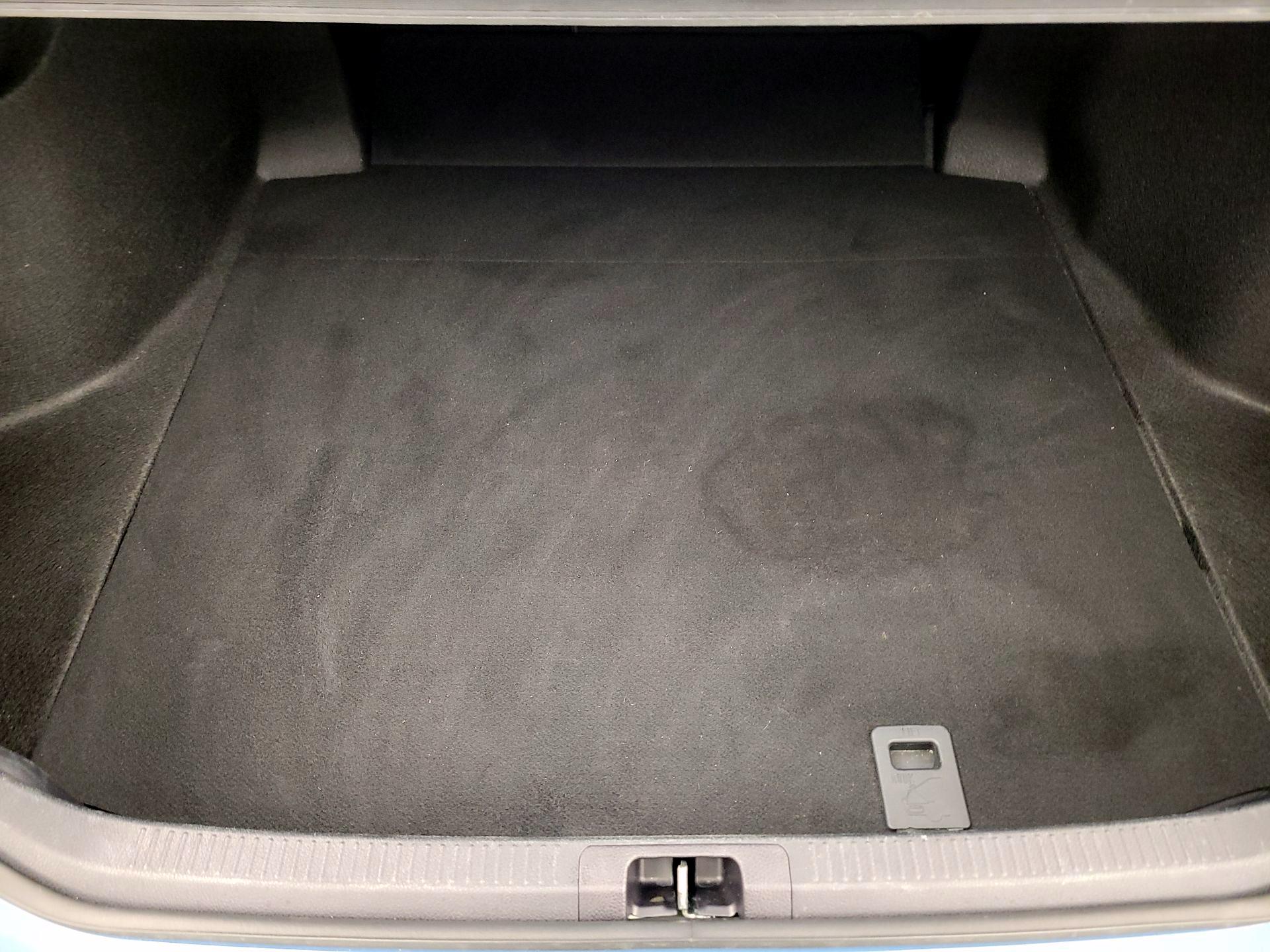 Thumbnail: 2023 Toyota Camry - 20