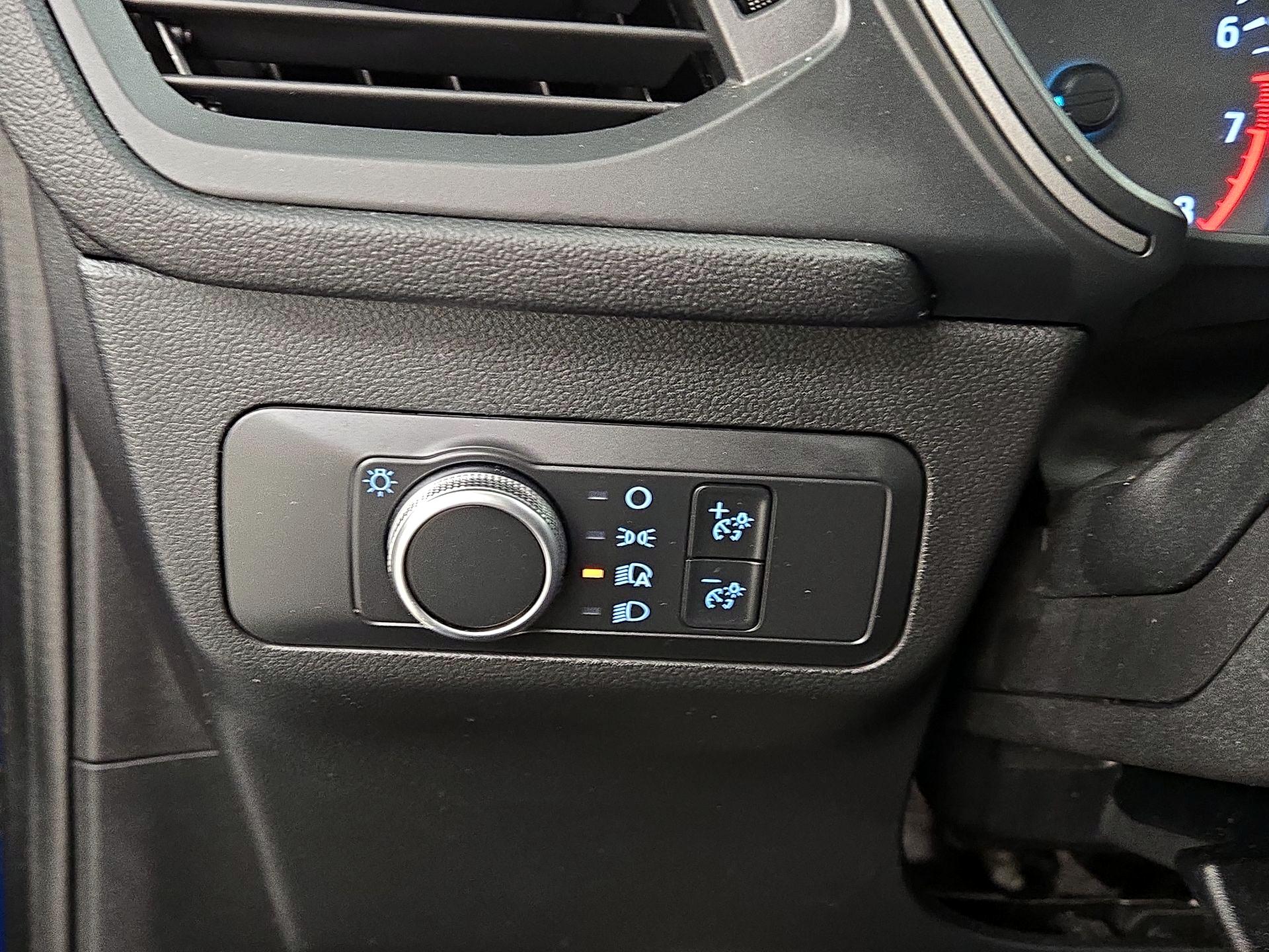 Thumbnail: 2022 Ford Escape - 13