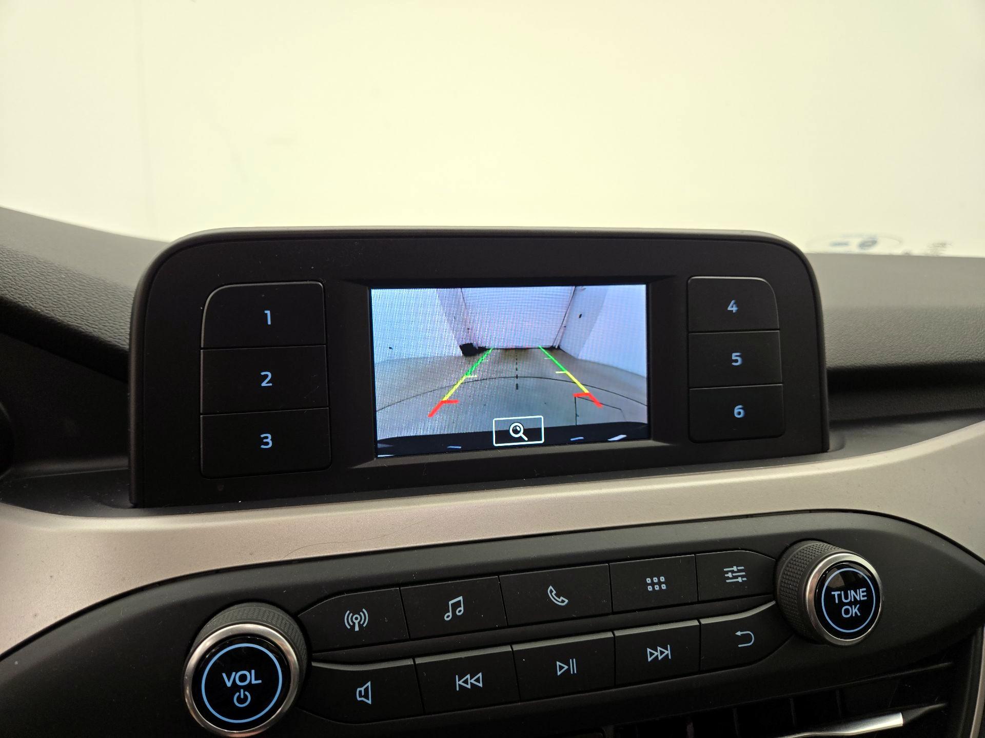 Thumbnail: 2022 Ford Escape - 14