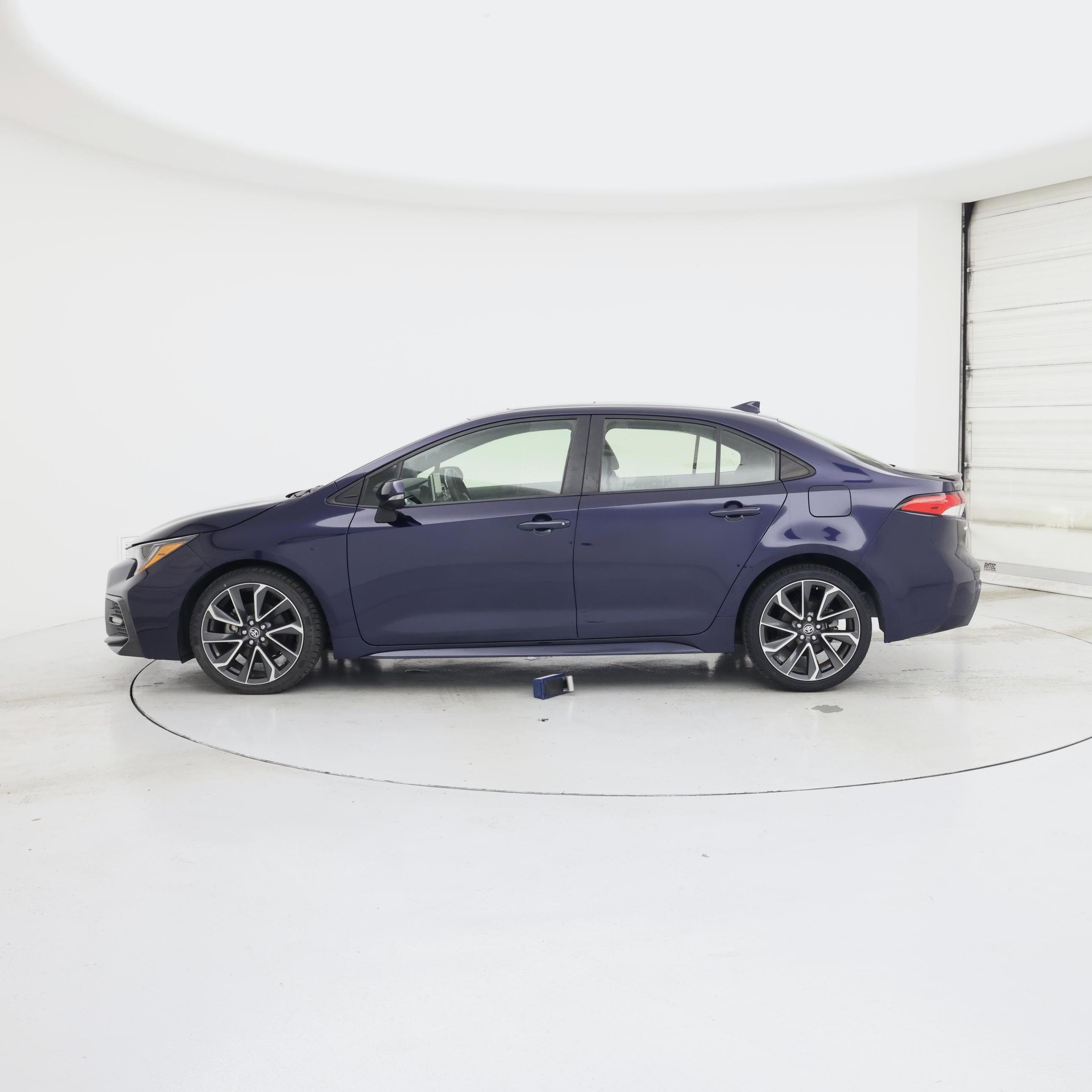 Thumbnail: 2021 Toyota Corolla - 3