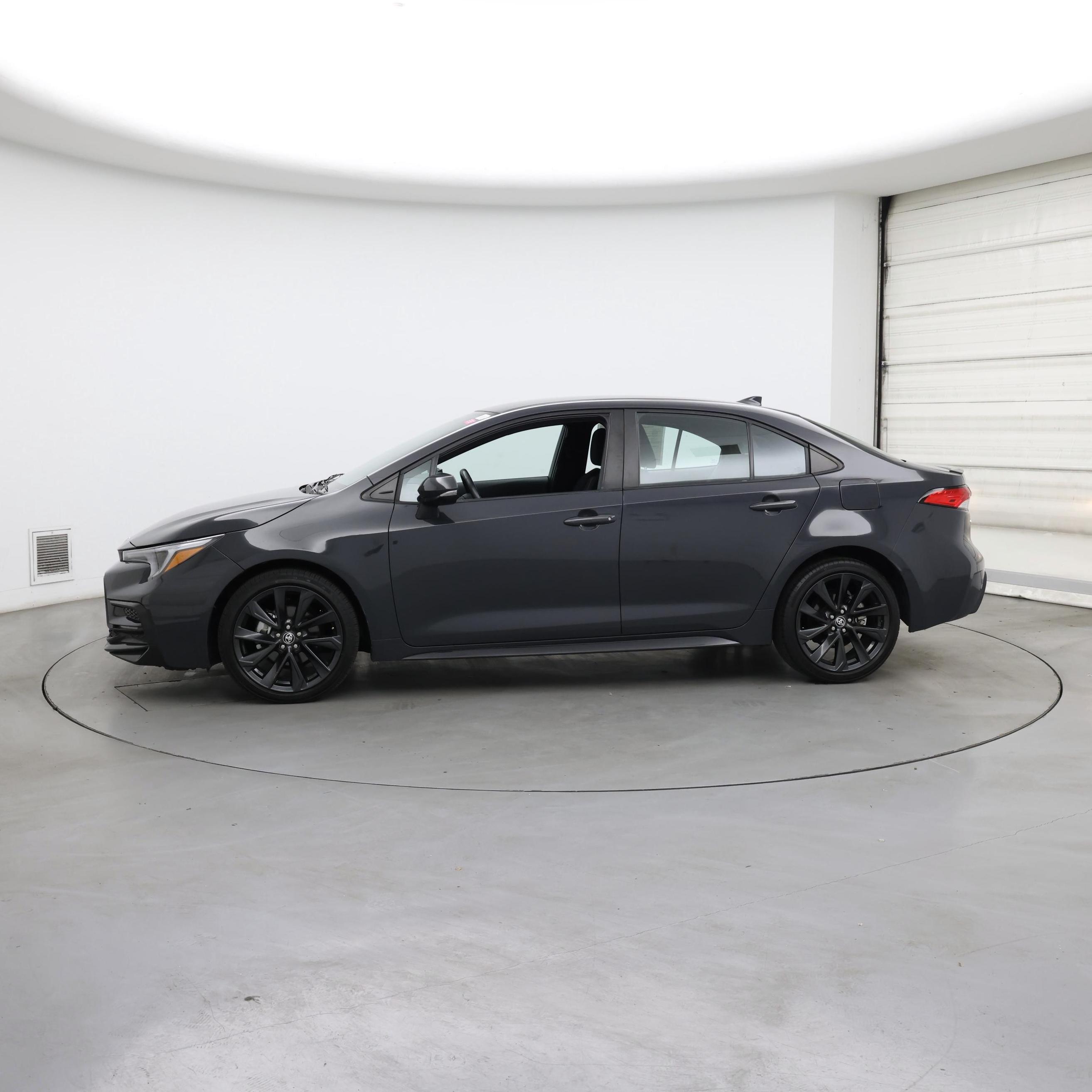 Thumbnail: 2023 Toyota Corolla - 3