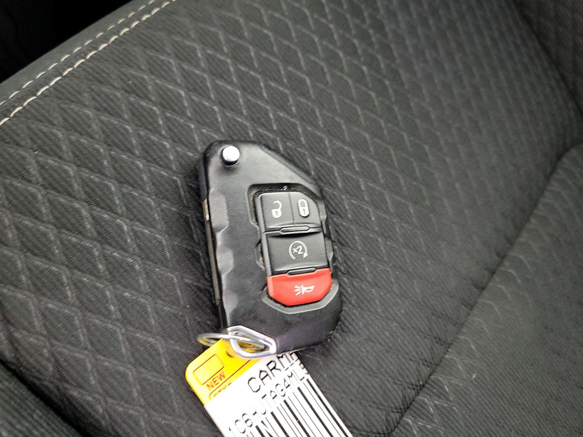 Thumbnail: 2021 Jeep Gladiator - 18